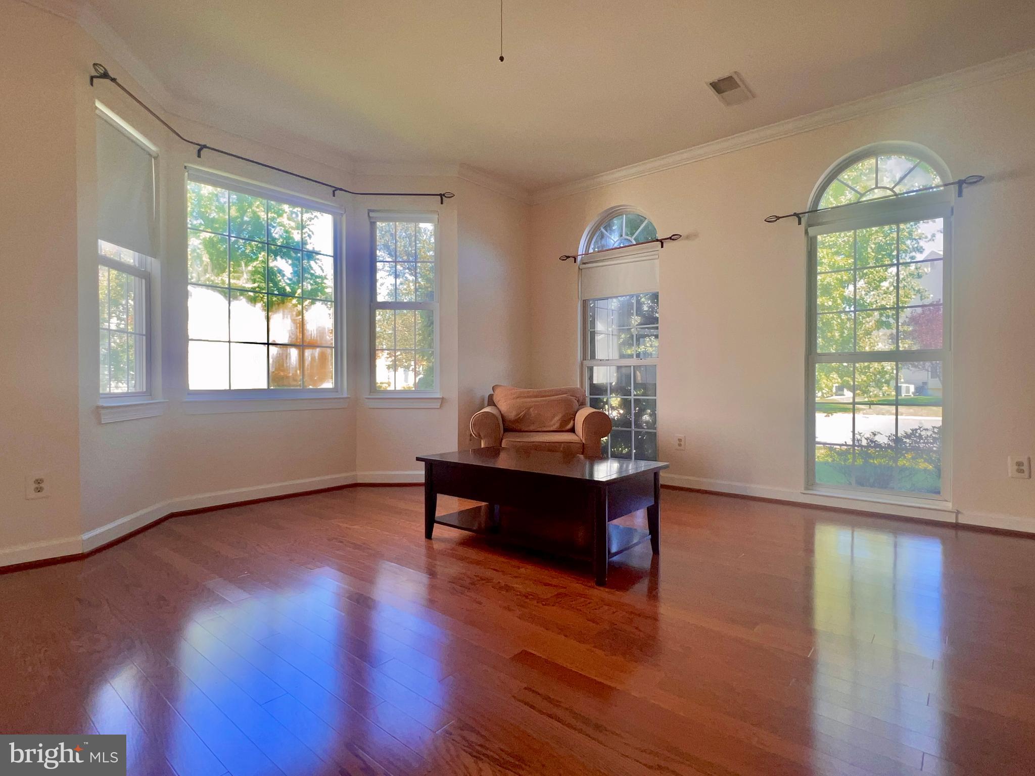 ASHBURN VILLAGE - Residential Lease