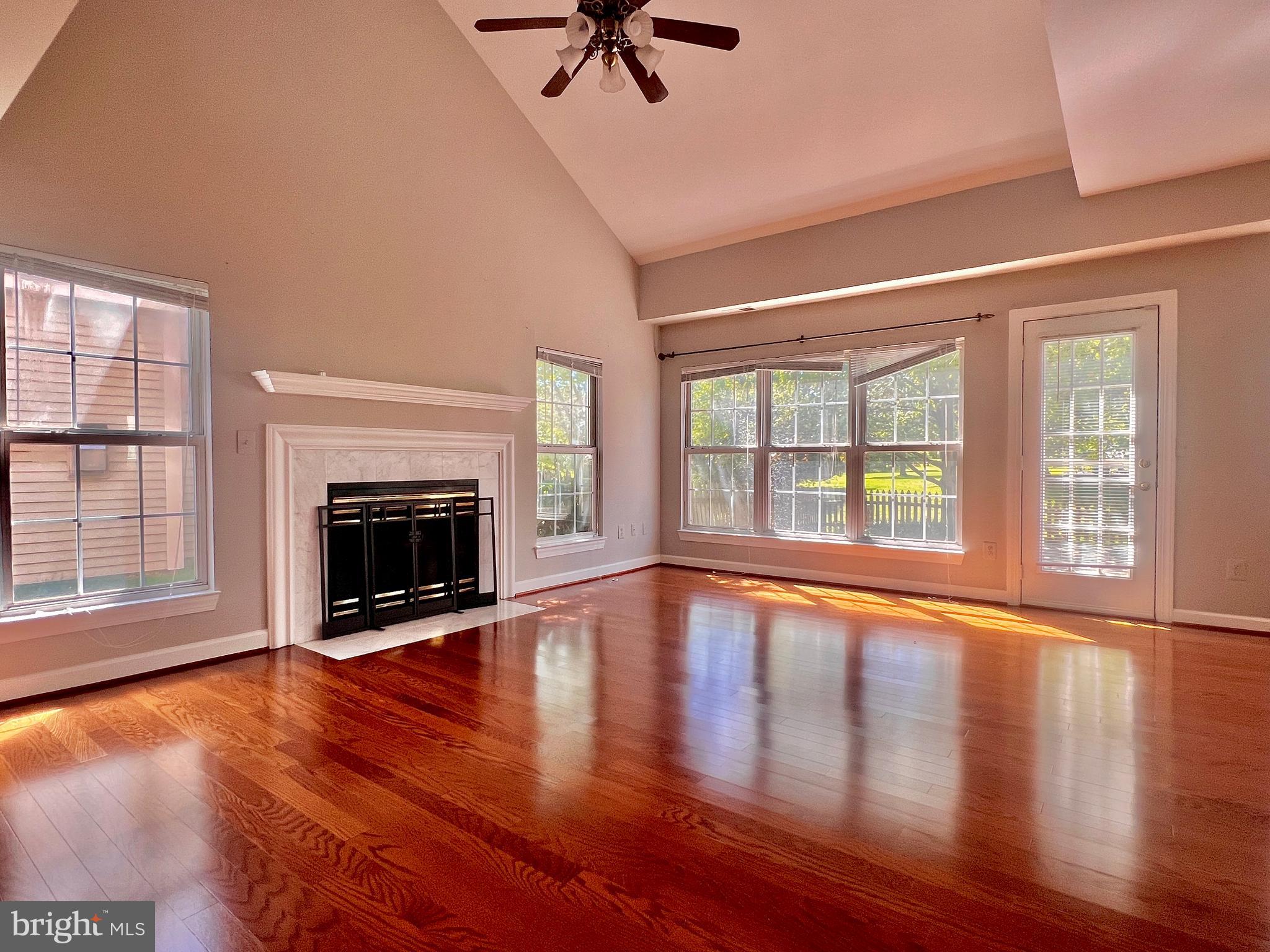 ASHBURN VILLAGE - Residential Lease