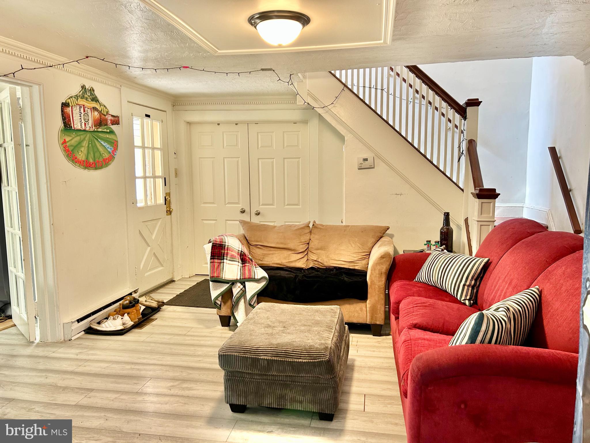 YORK MANOR - Residential Income