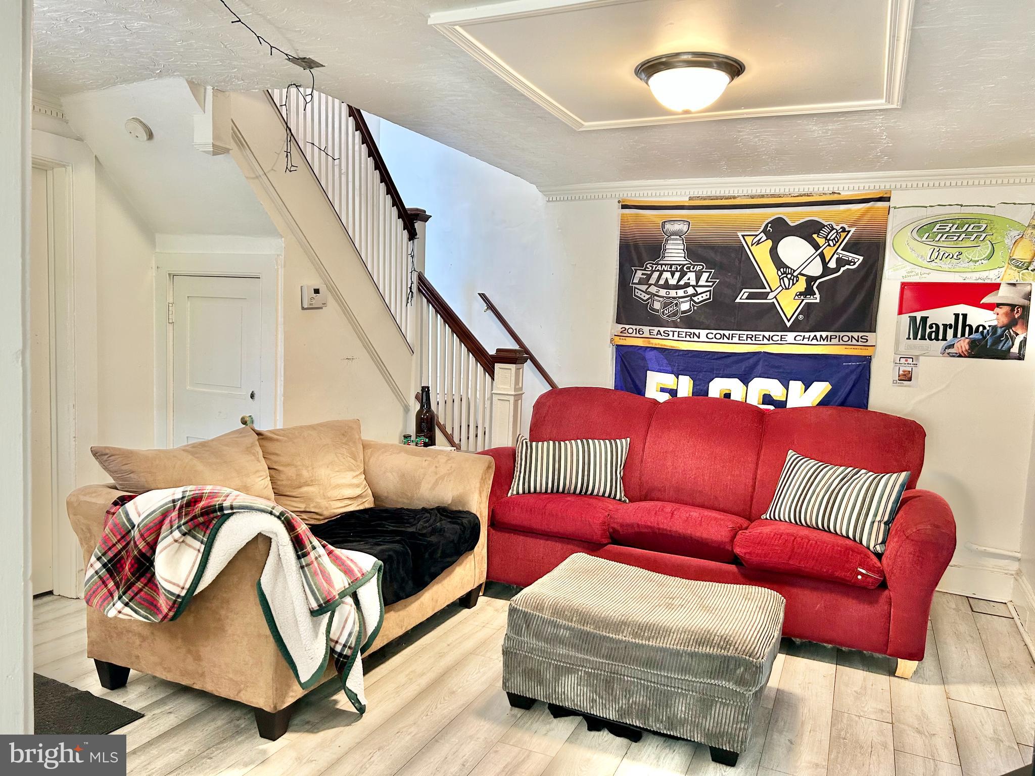 YORK MANOR - Residential Income