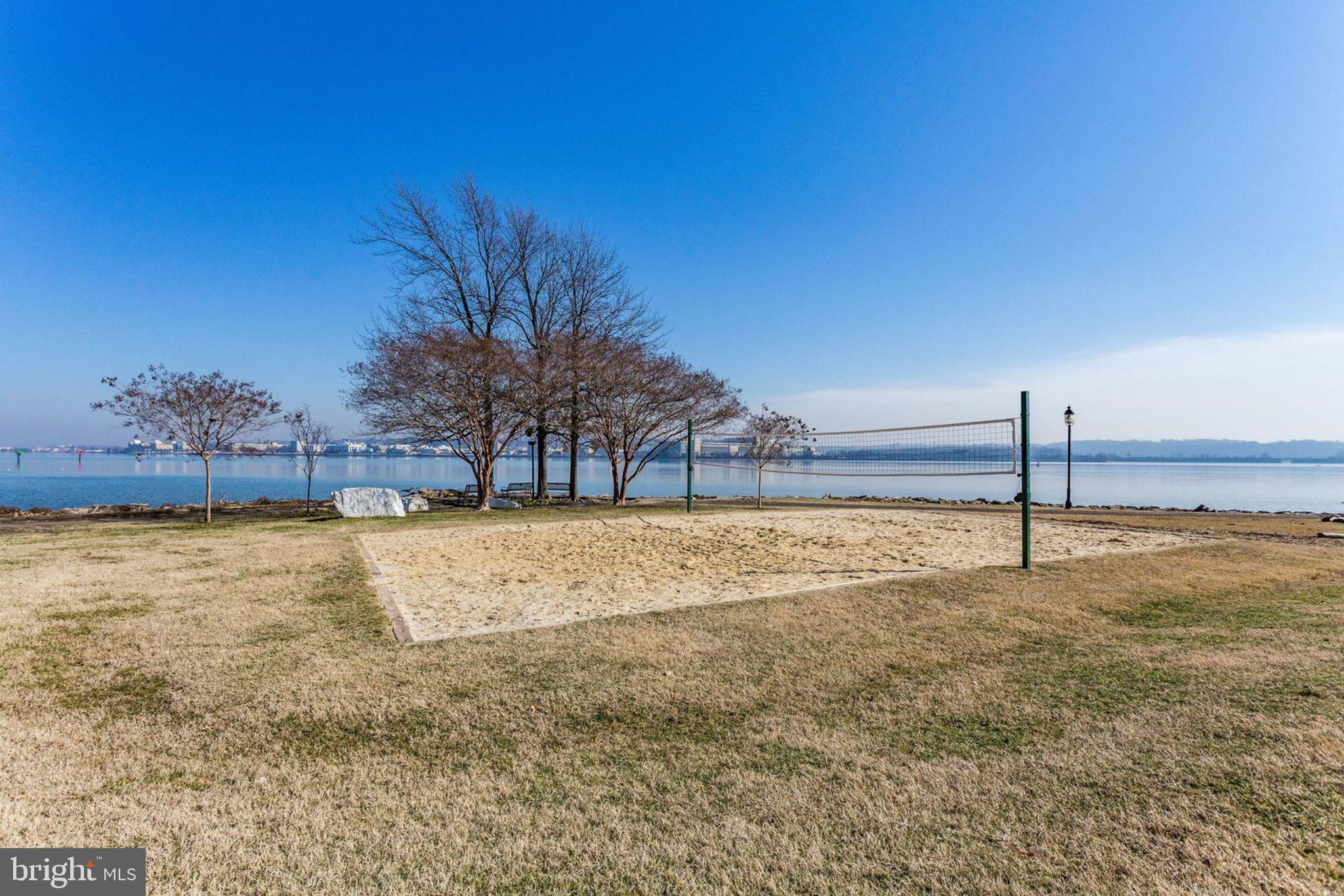 RIVERGATE - Residential