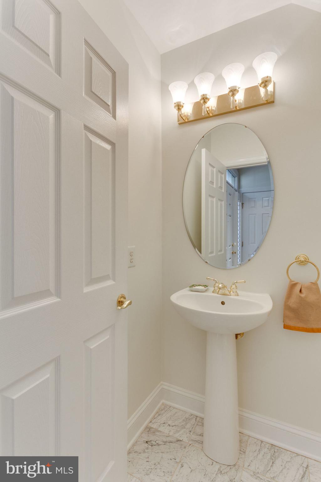 RIVERGATE - Residential