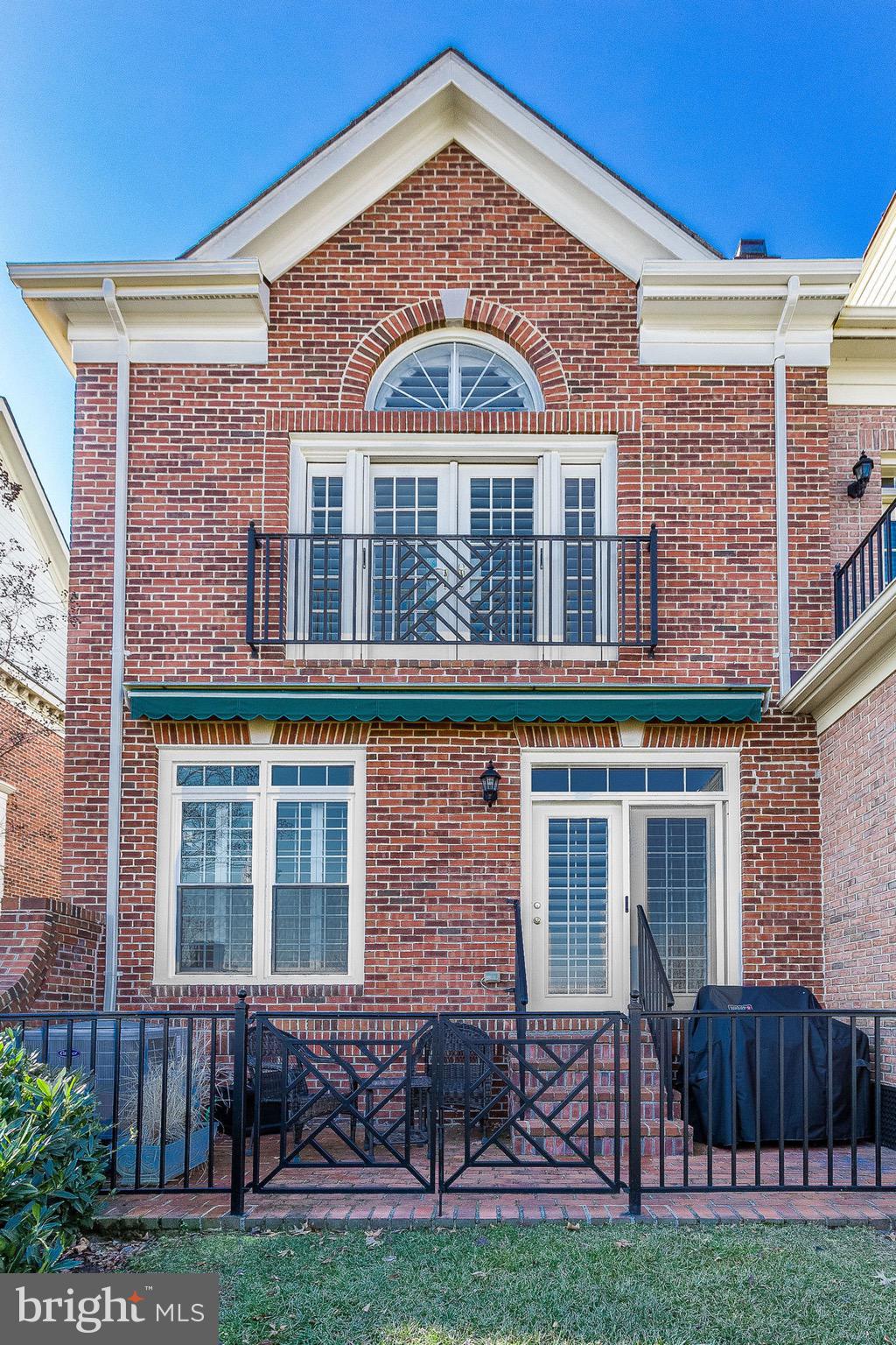 RIVERGATE - Residential