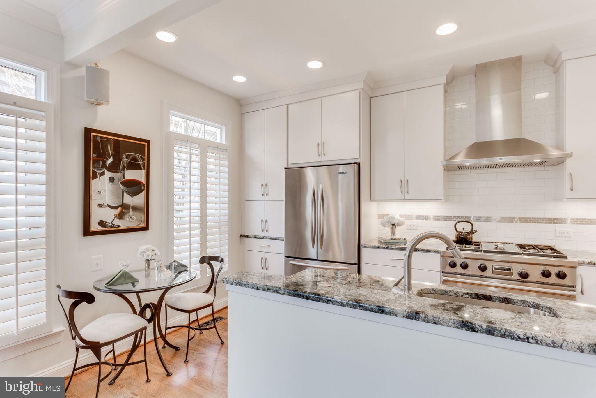 RIVERGATE - Residential