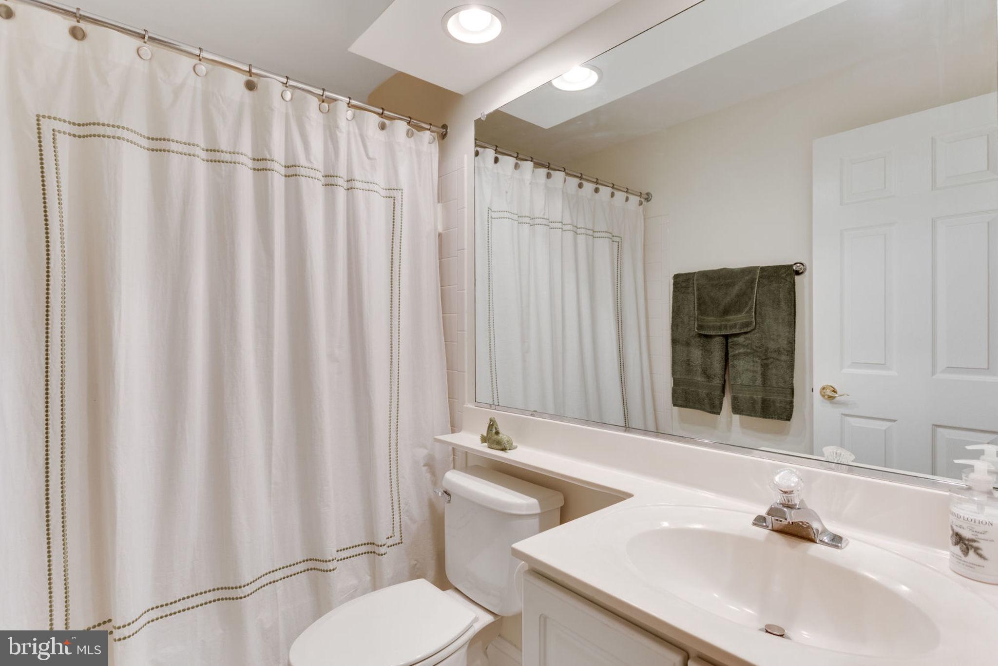 RIVERGATE - Residential