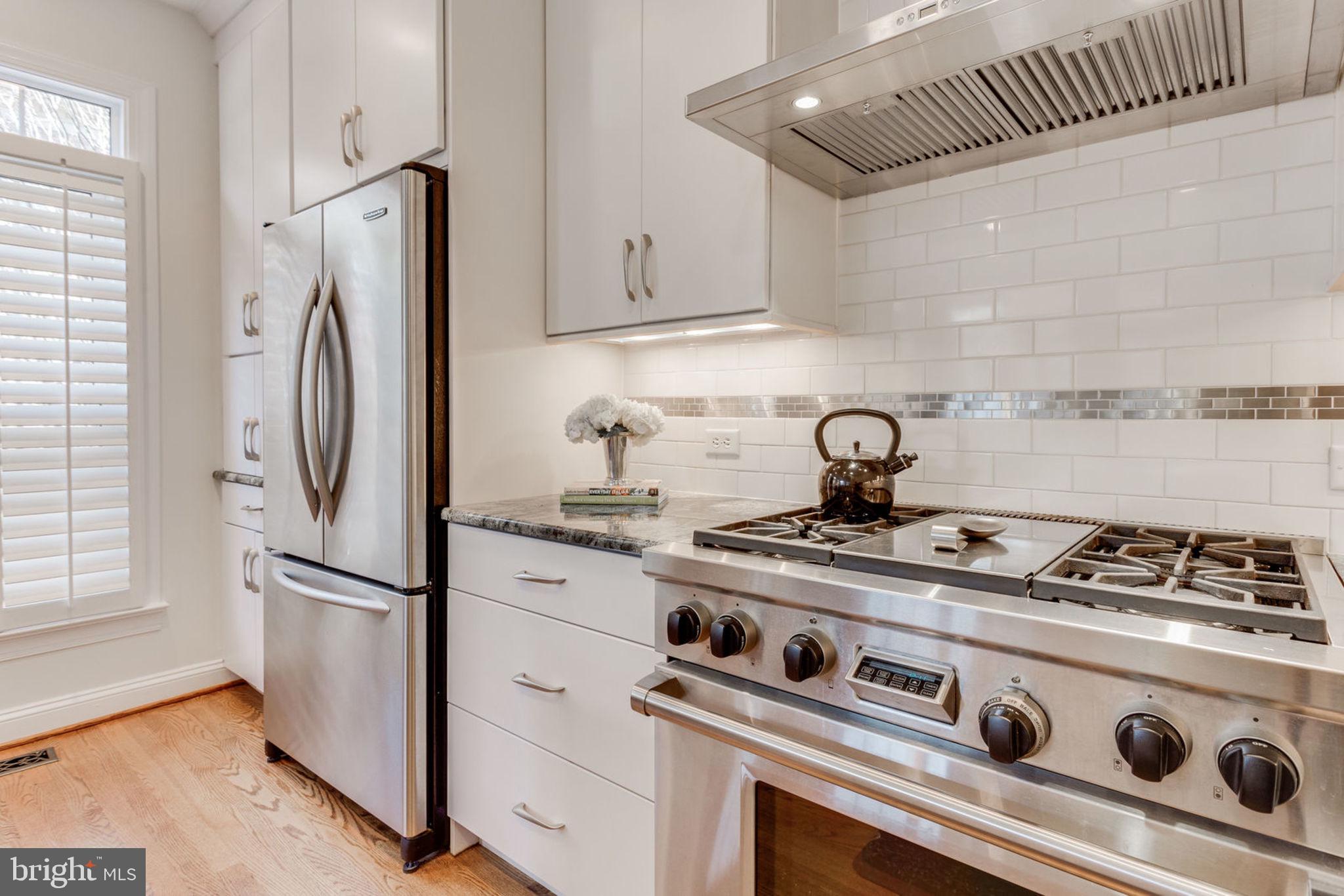 RIVERGATE - Residential