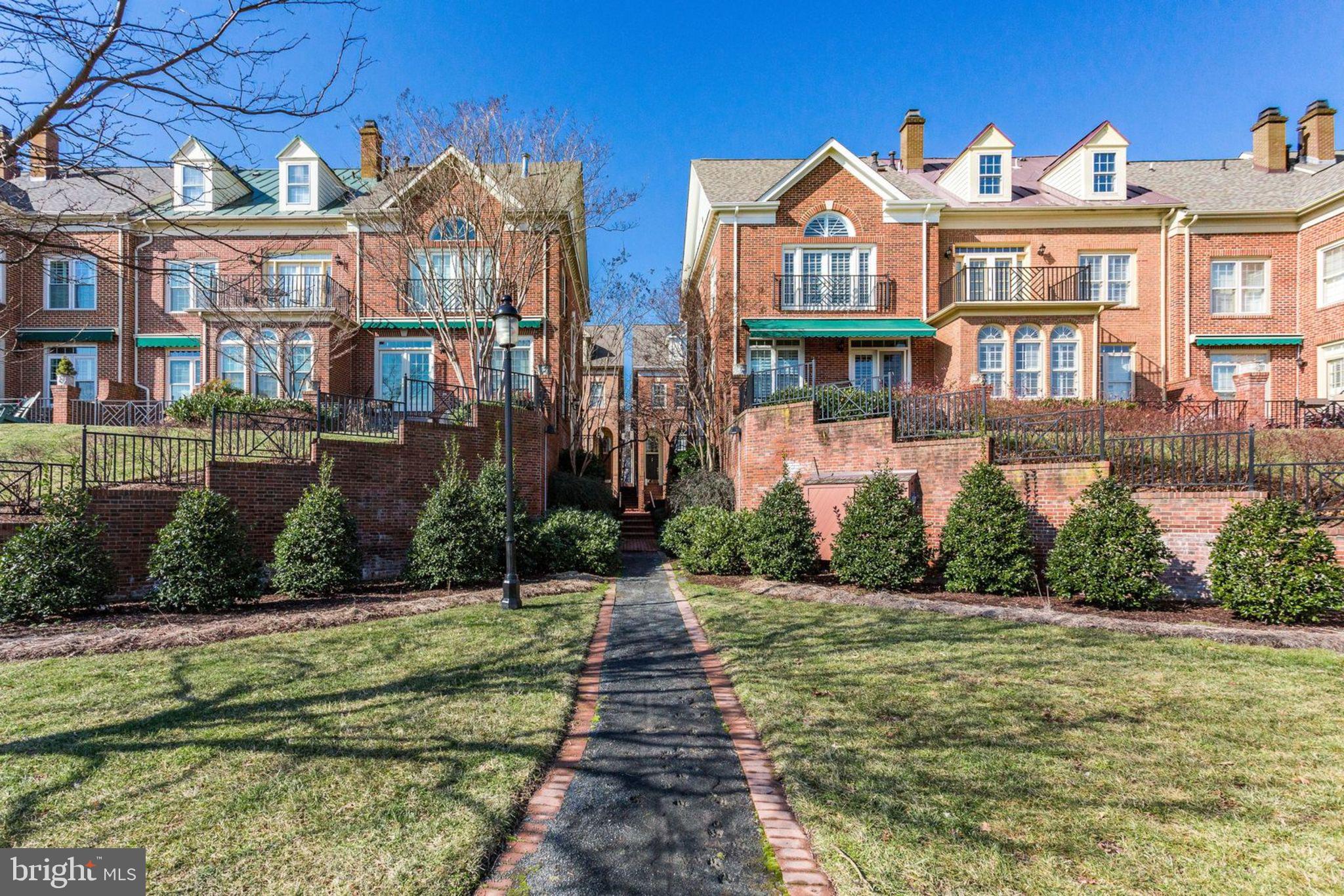 RIVERGATE - Residential