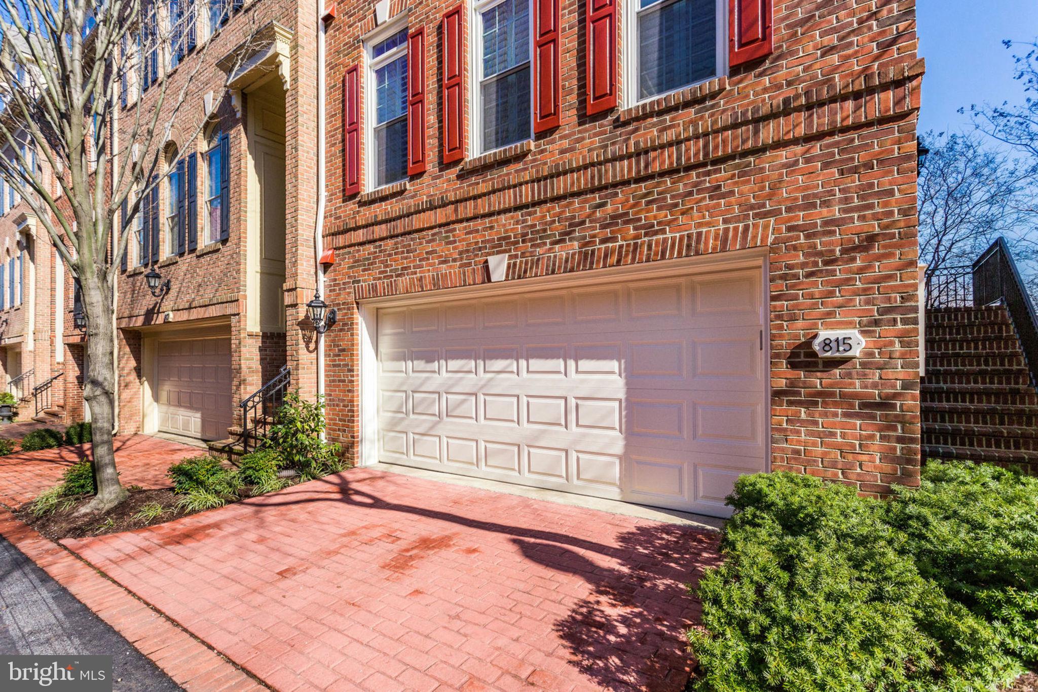 RIVERGATE - Residential