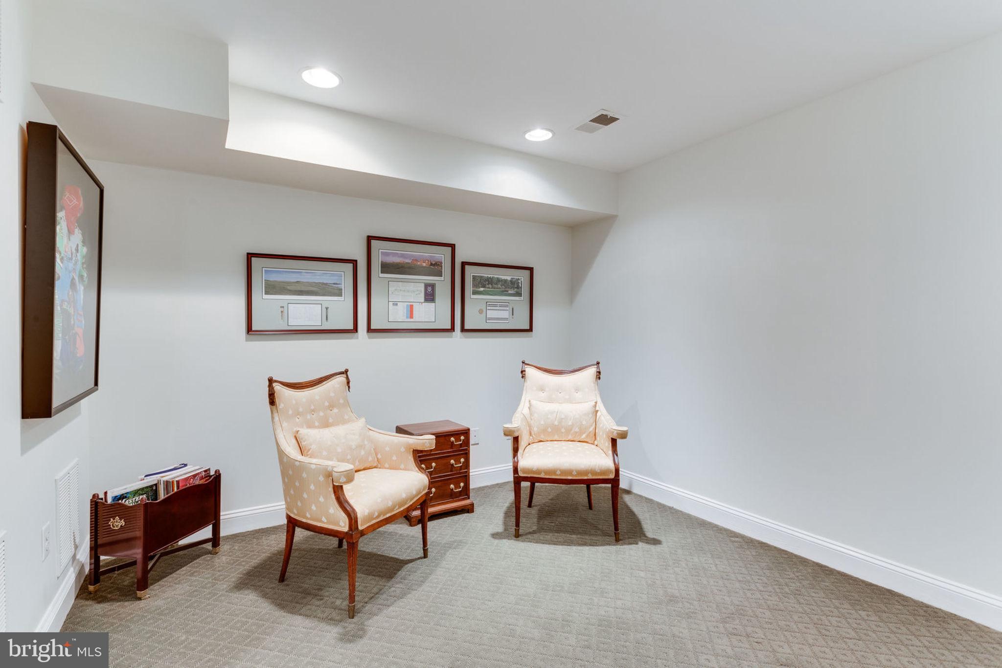 RIVERGATE - Residential