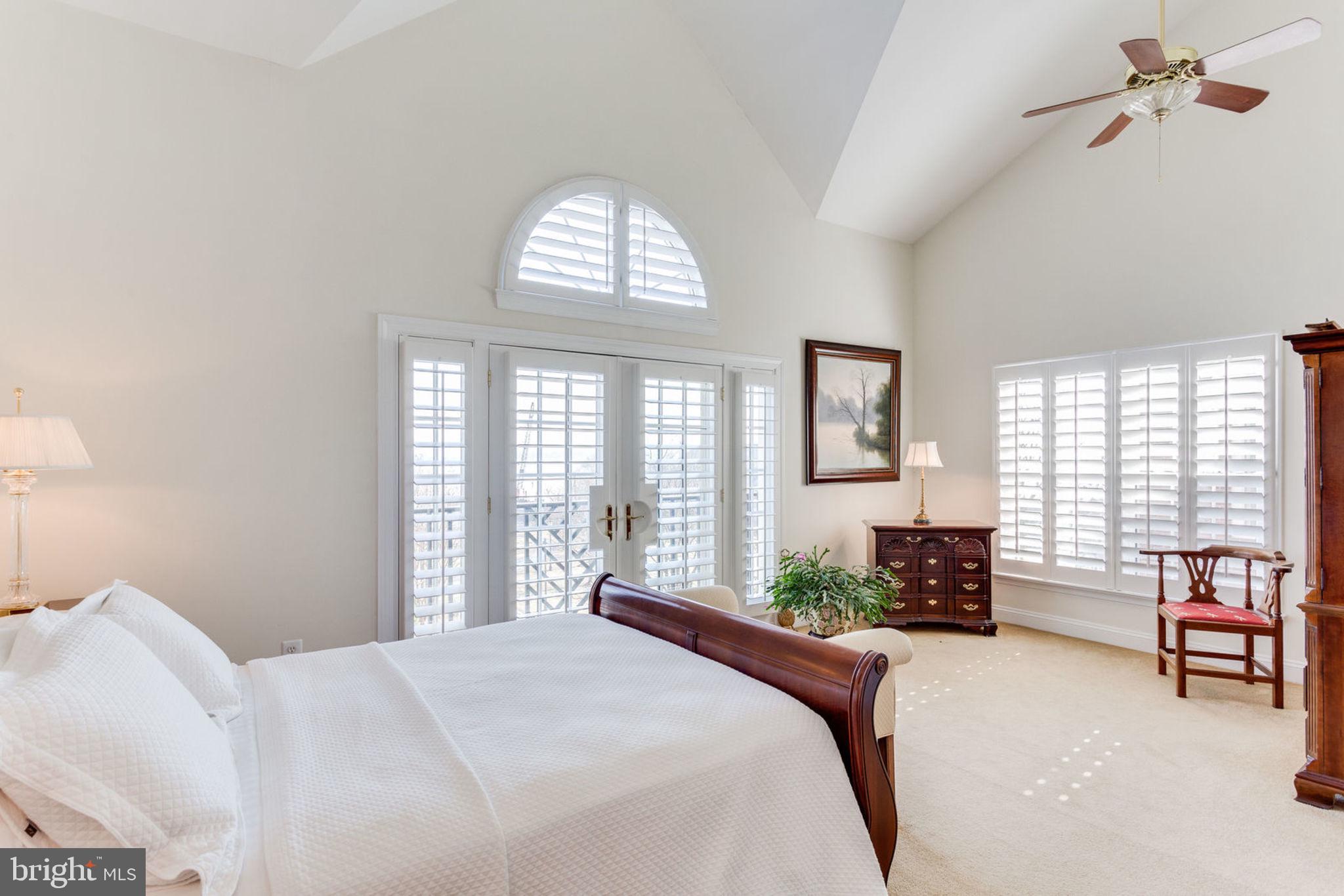 RIVERGATE - Residential