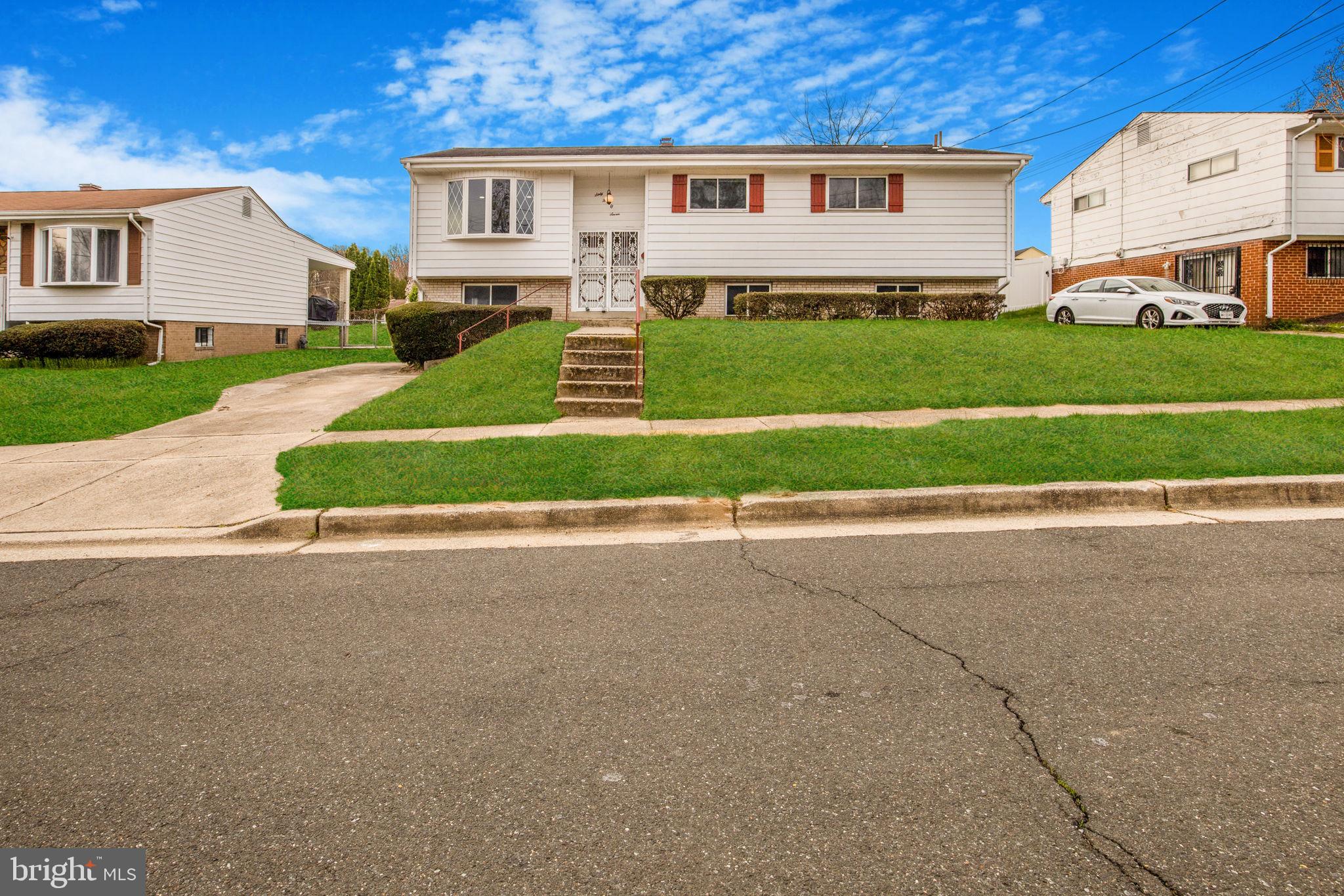 ROLLING RIDGE - Residential