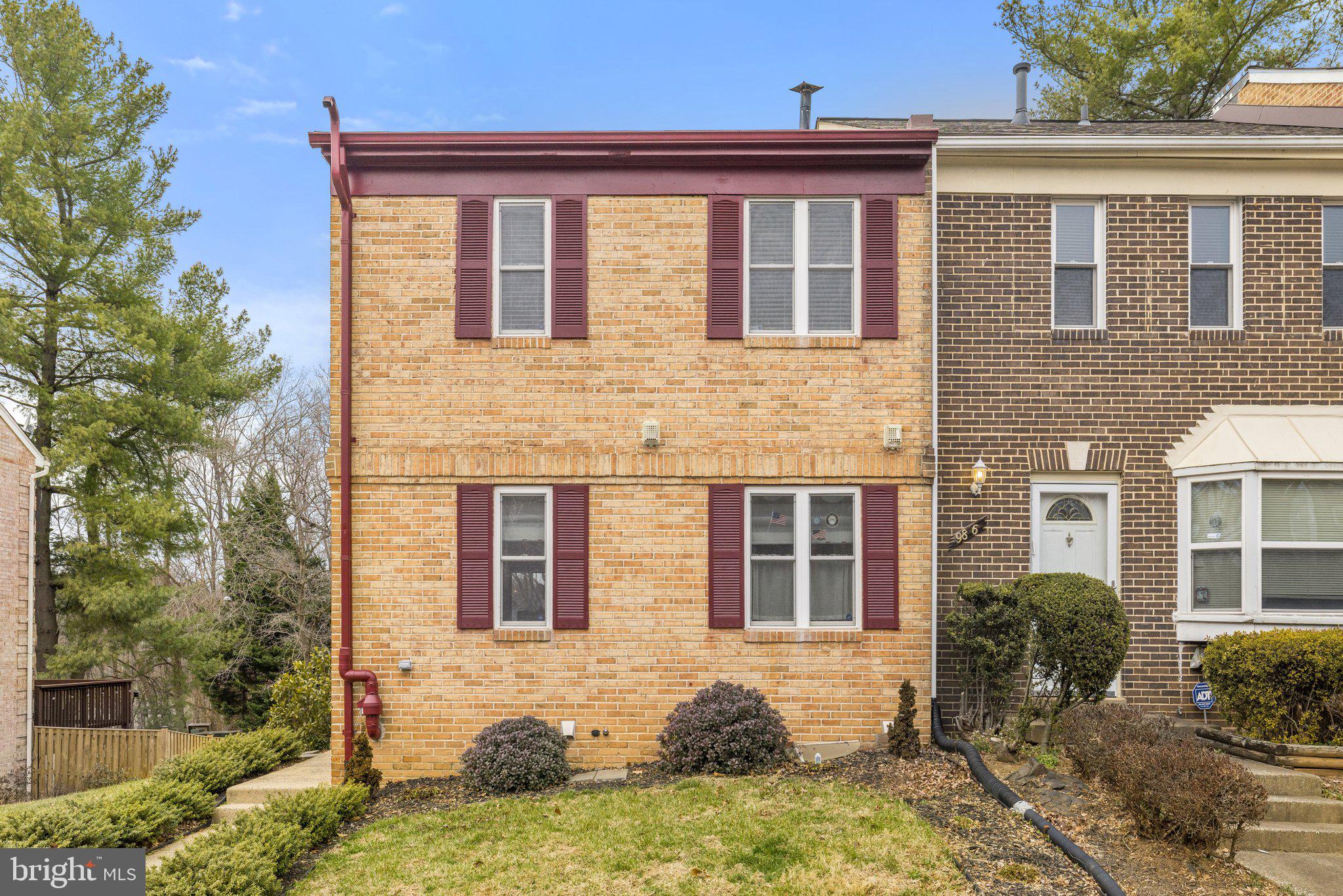 LAKEPOINTE - Residential