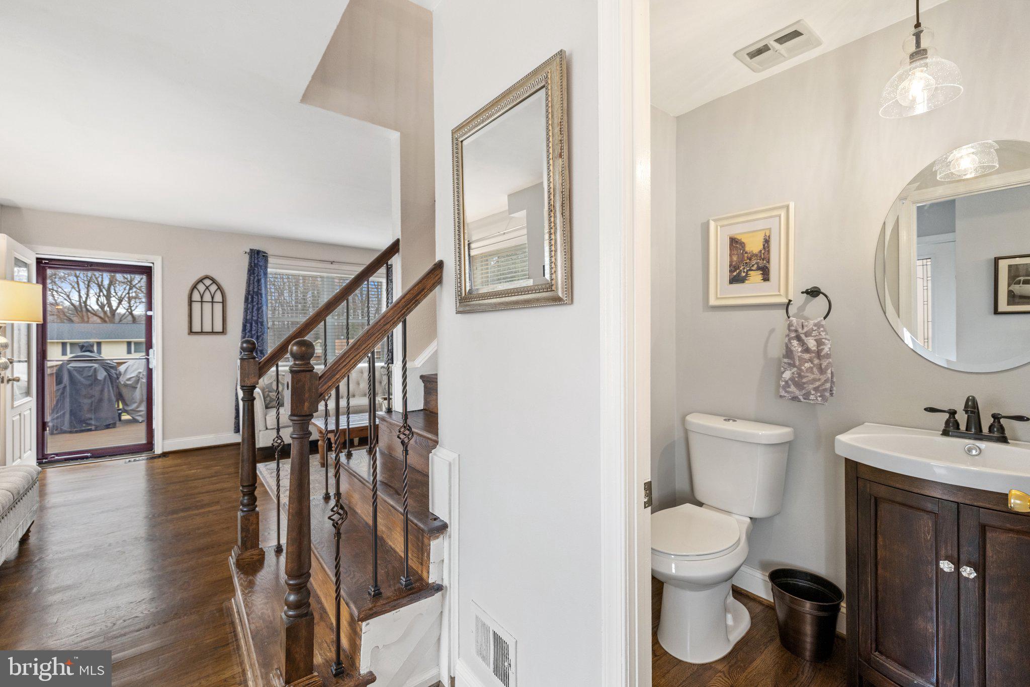 LAKEPOINTE - Residential