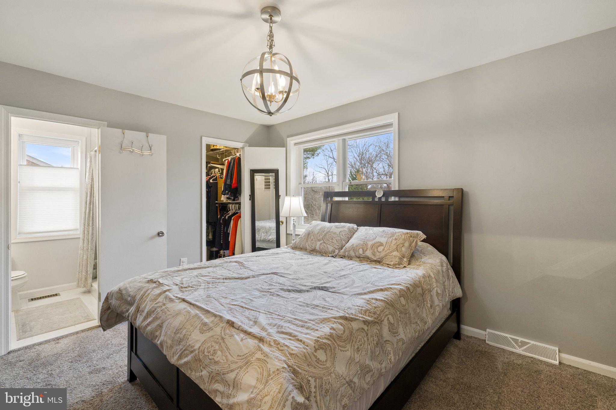 LAKEPOINTE - Residential