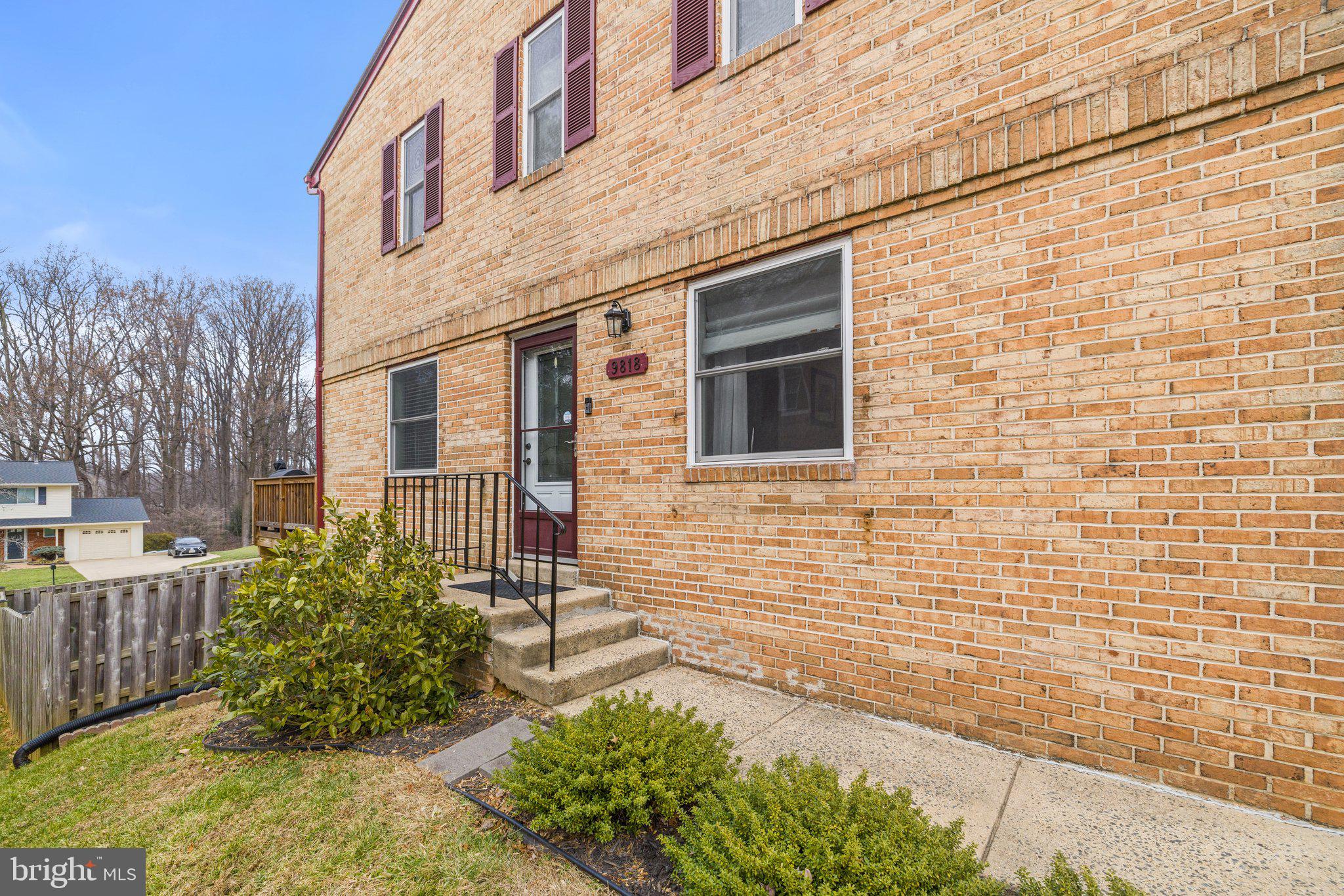 LAKEPOINTE - Residential