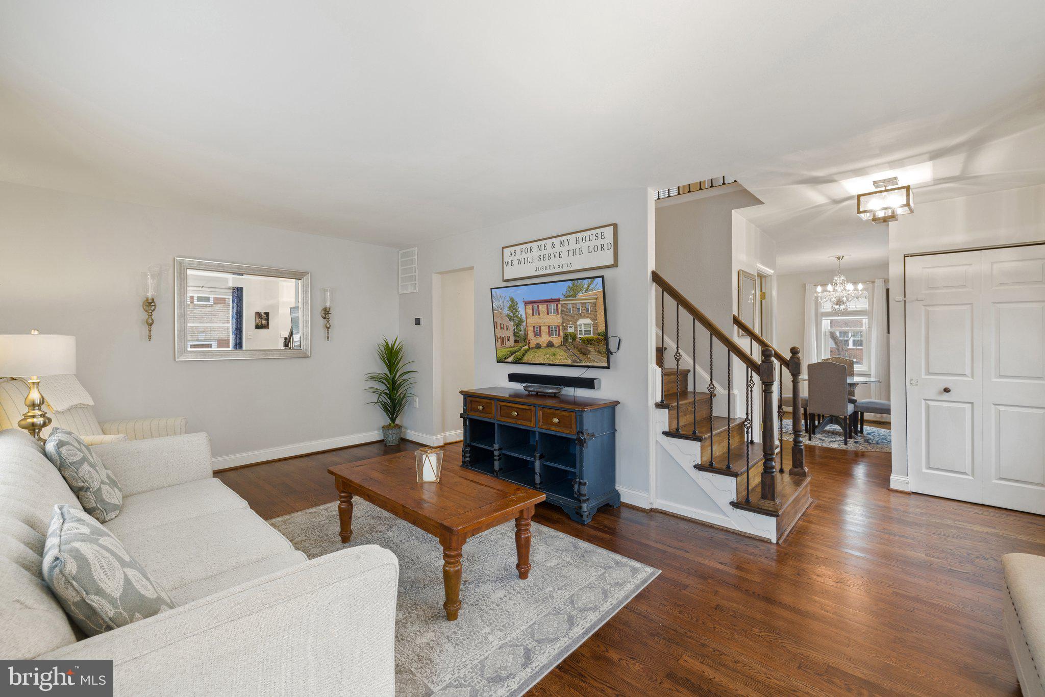 LAKEPOINTE - Residential