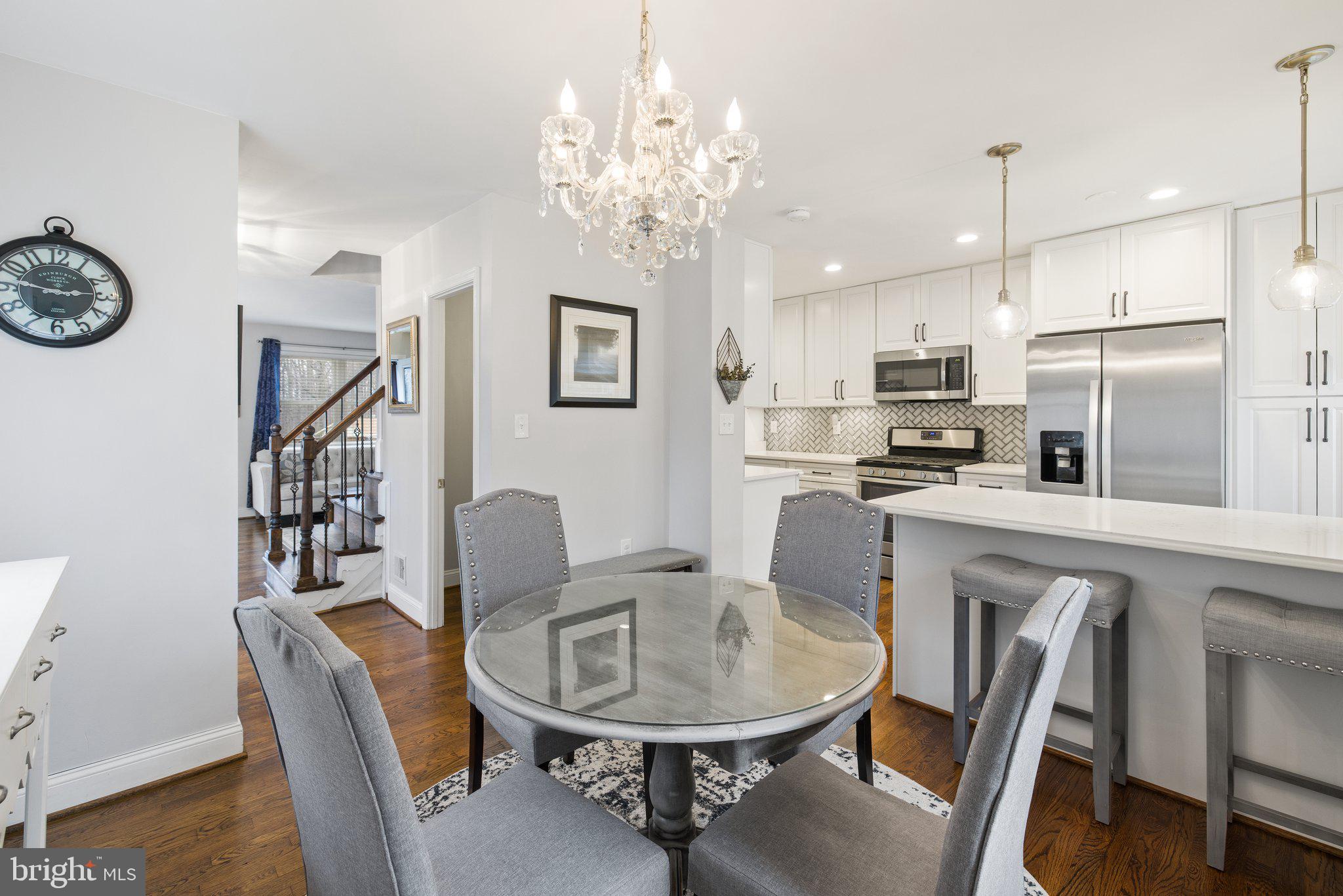 LAKEPOINTE - Residential