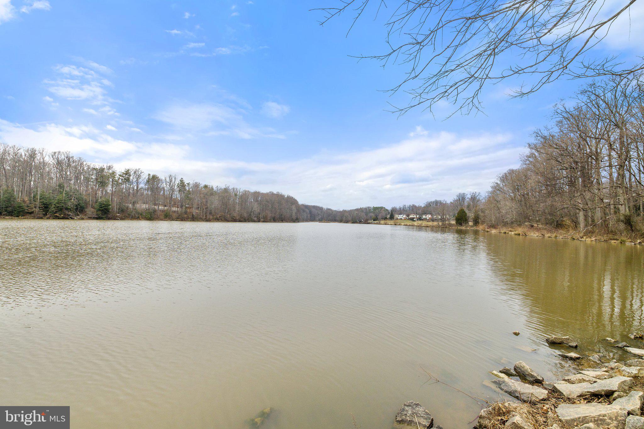 LAKEPOINTE - Residential