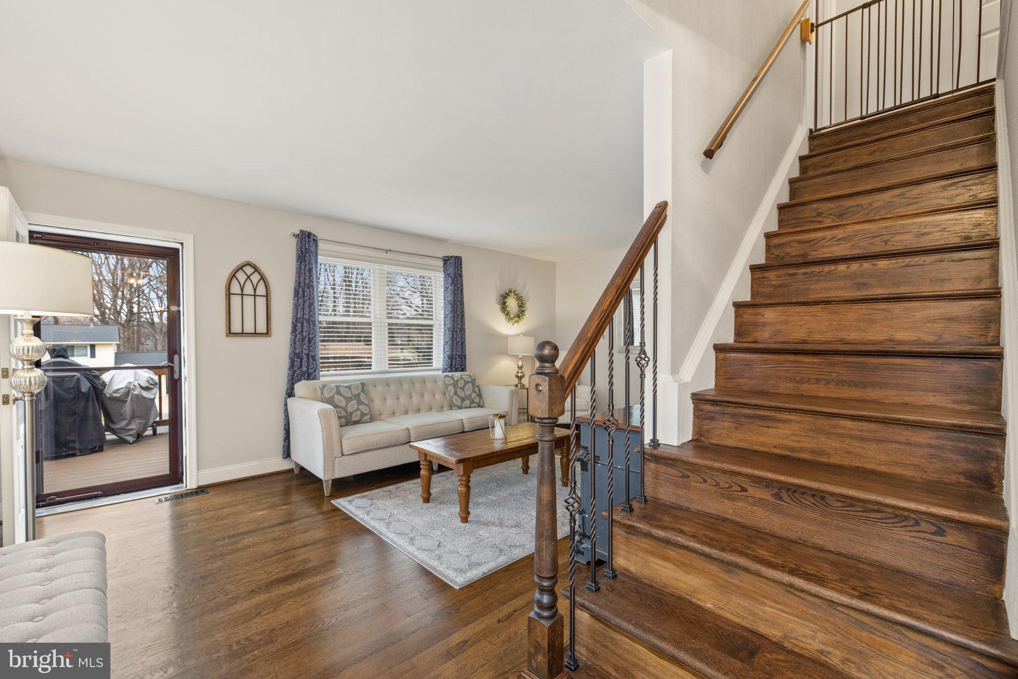 LAKEPOINTE - Residential