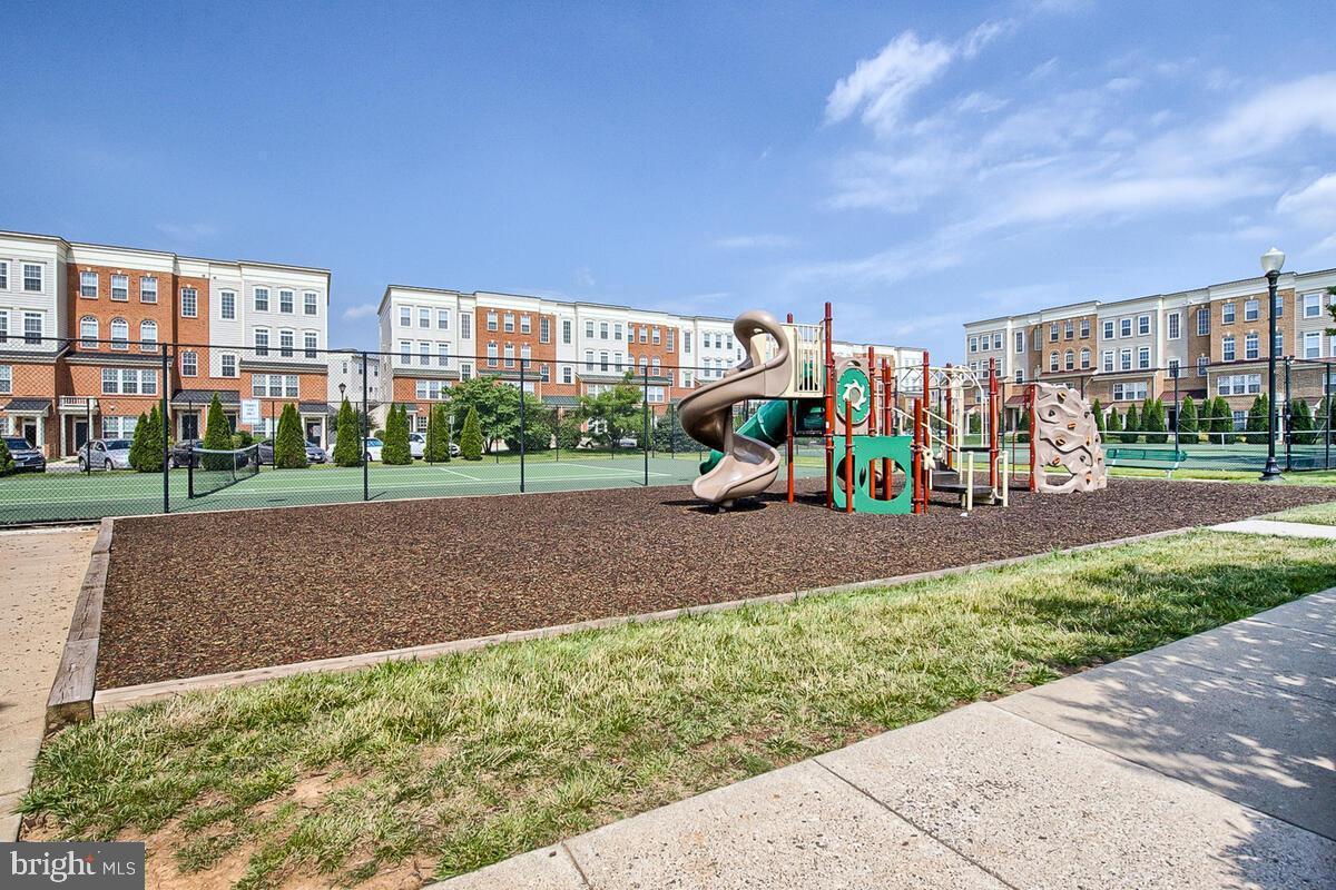 DEARBOUGHT - Residential