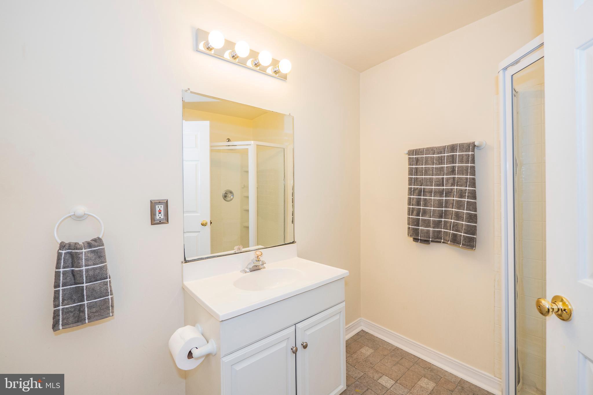 DEARBOUGHT - Residential