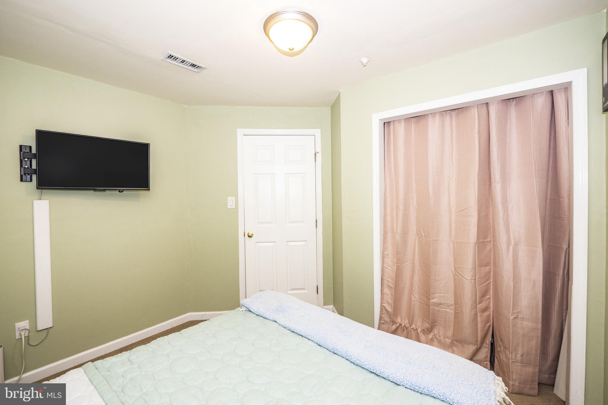 DEARBOUGHT - Residential