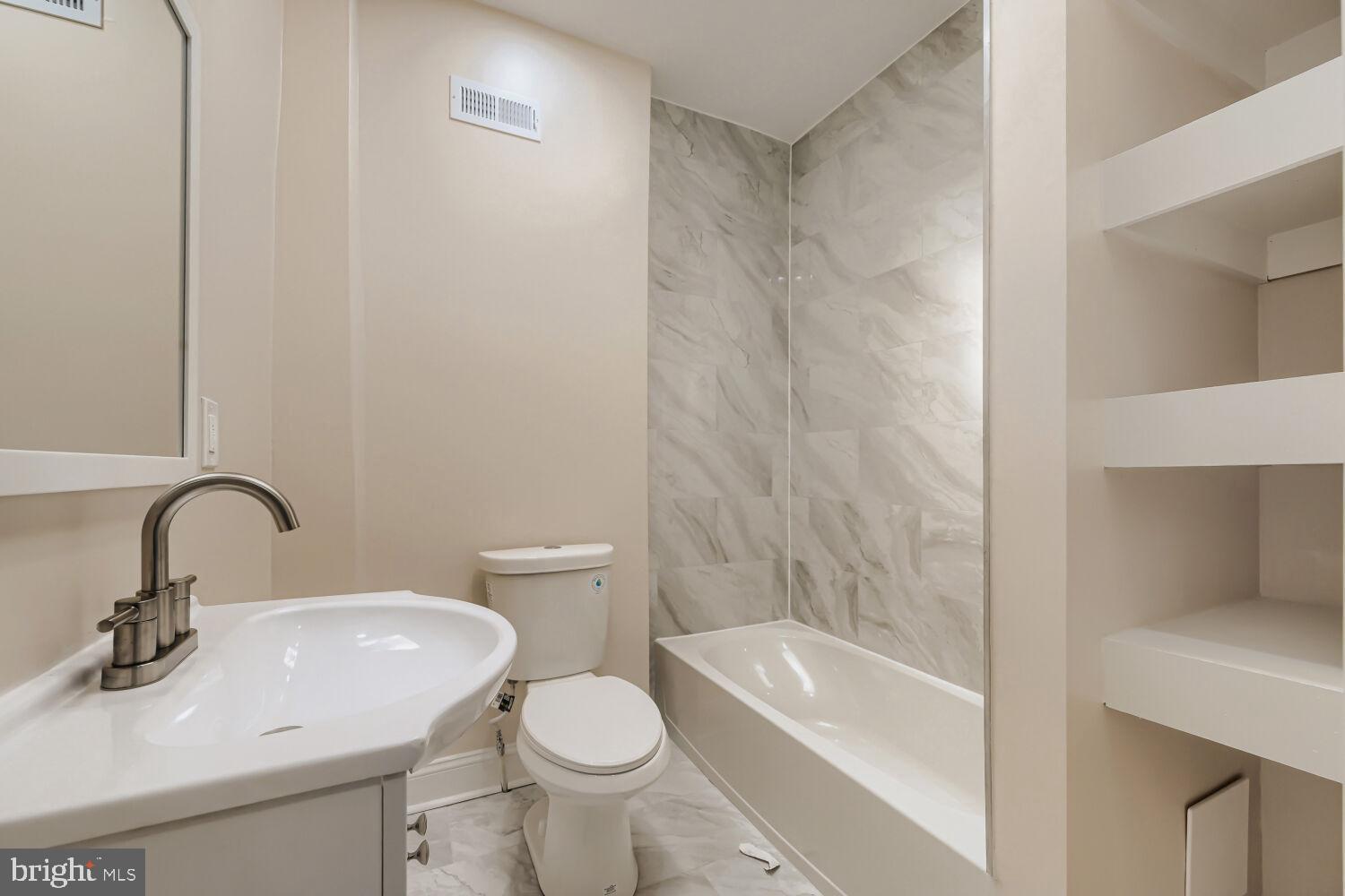 EAST SIDE - Residential