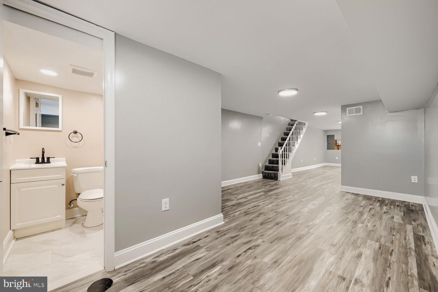 EAST SIDE - Residential