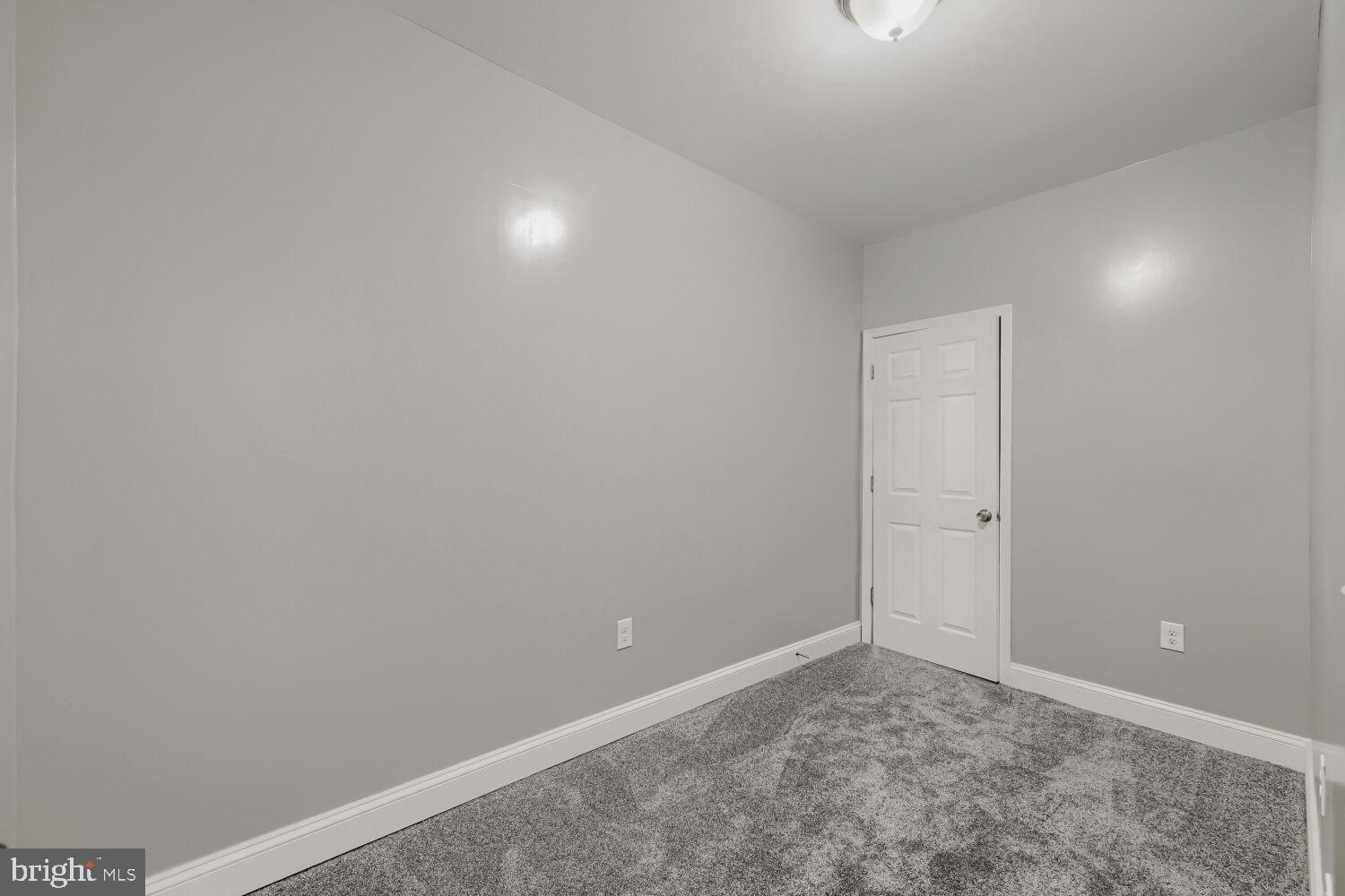 EAST SIDE - Residential