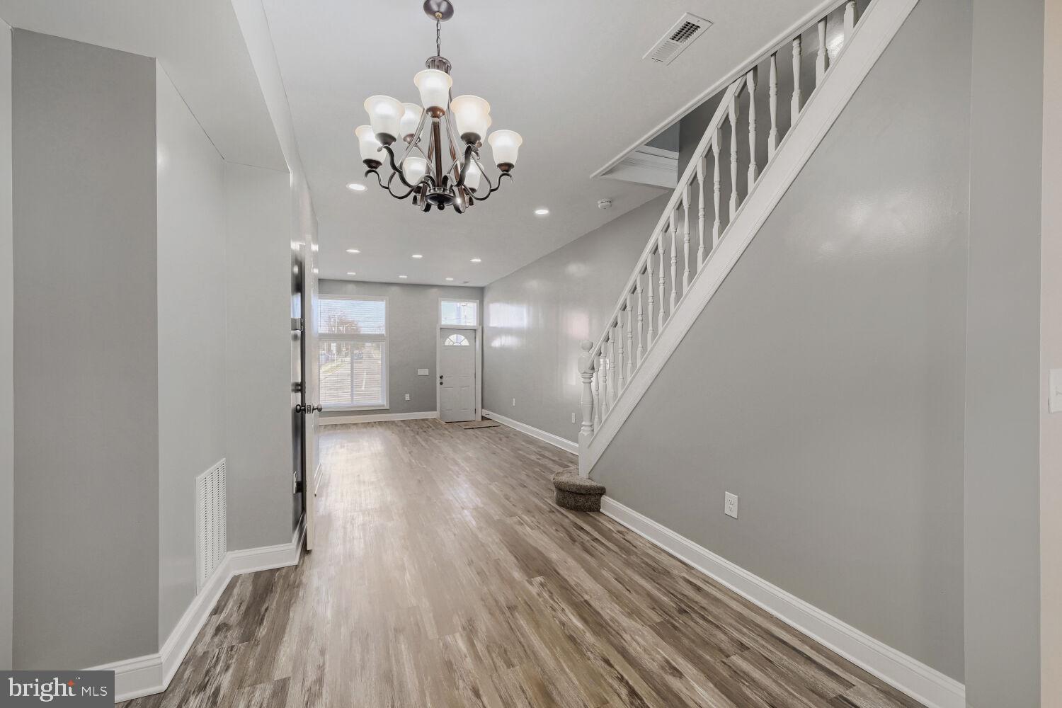 3127 E MONUMENT STREET