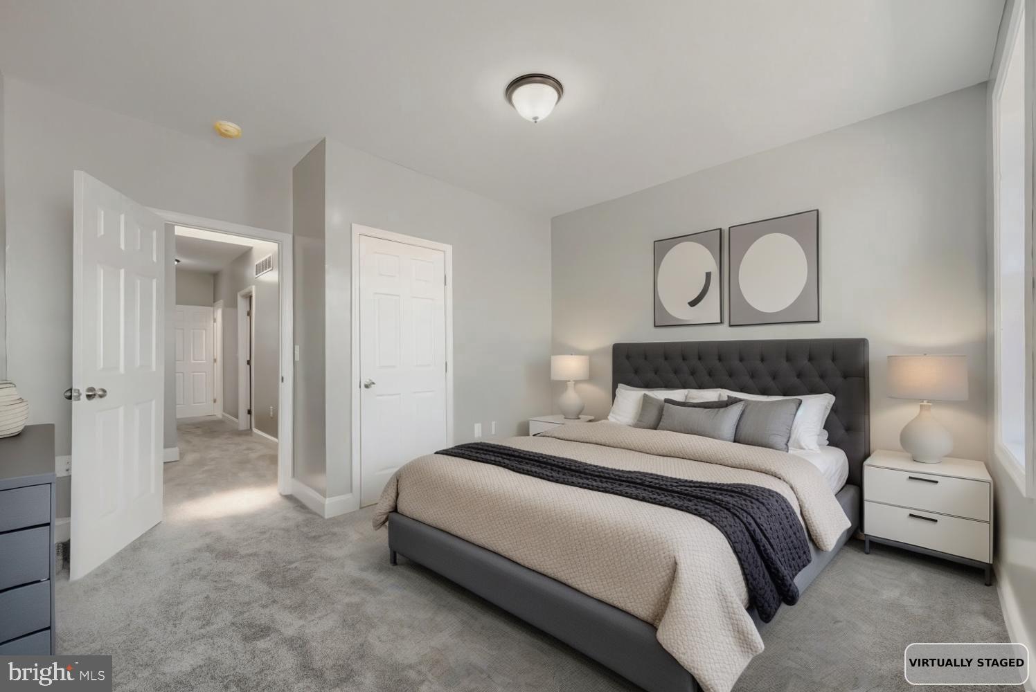 EAST SIDE - Residential