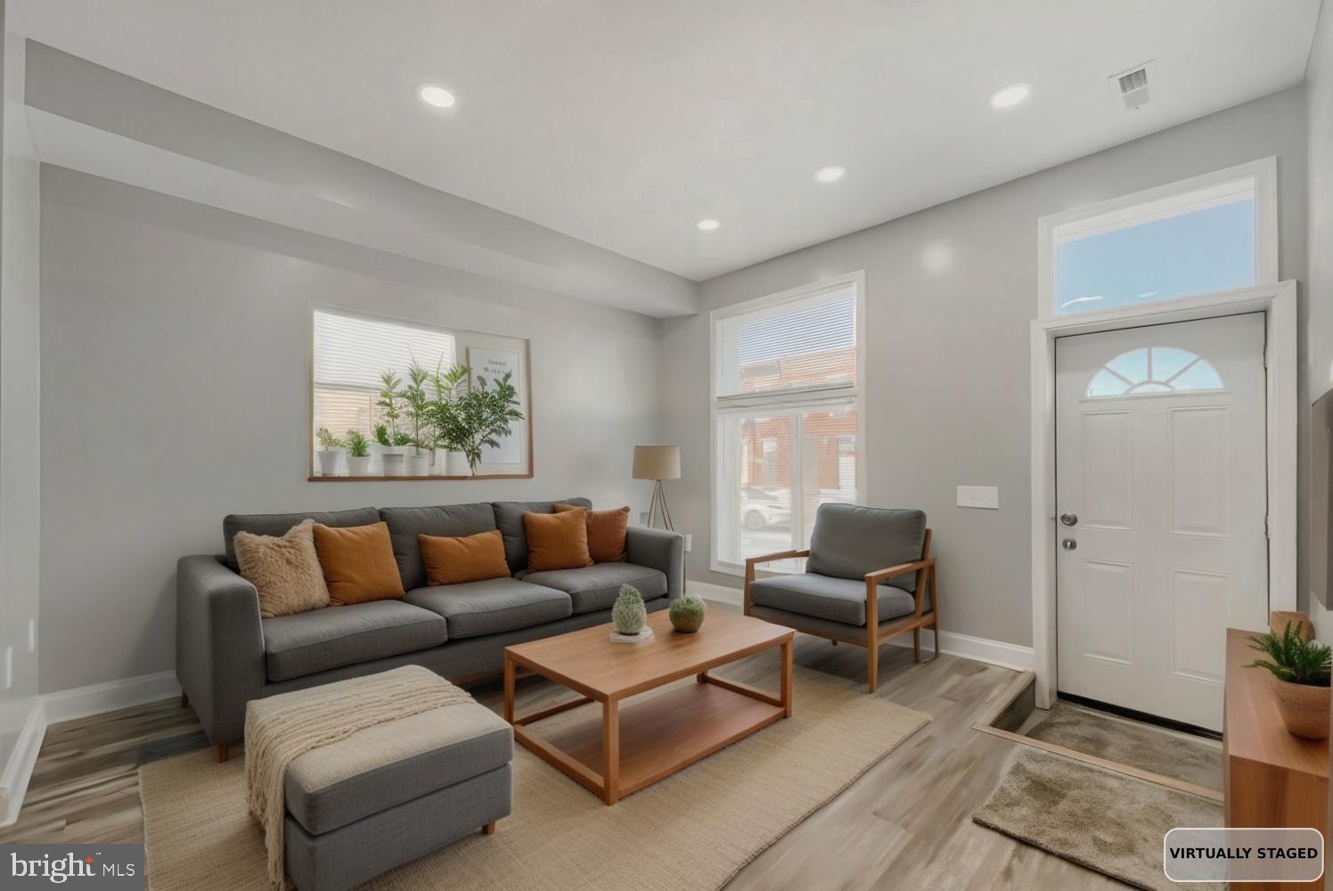 3127 E MONUMENT STREET