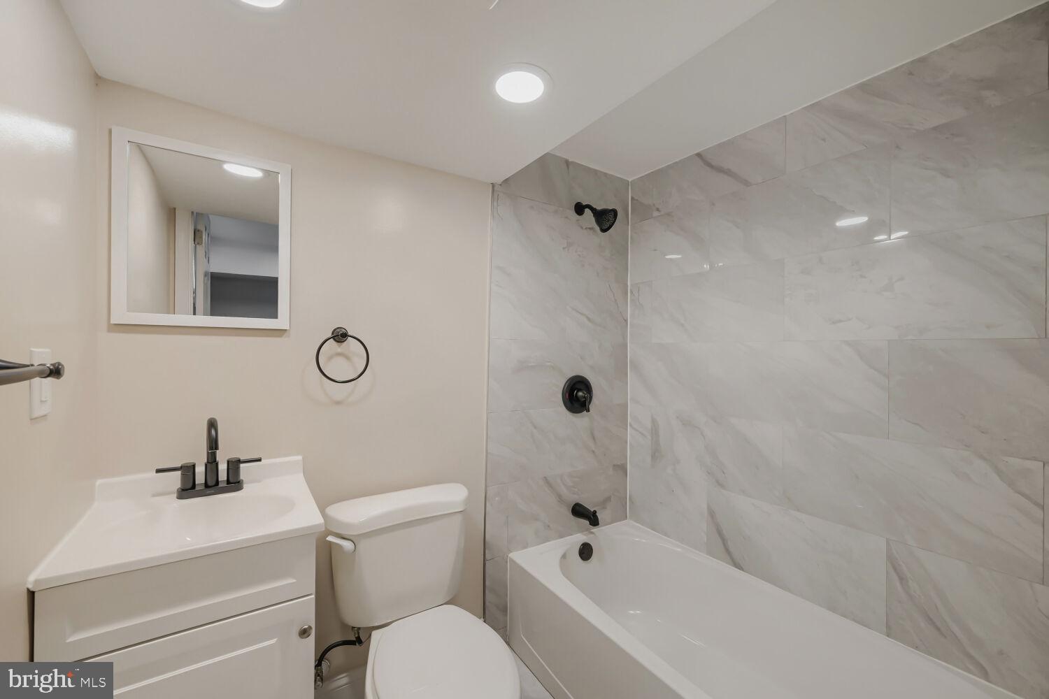 EAST SIDE - Residential