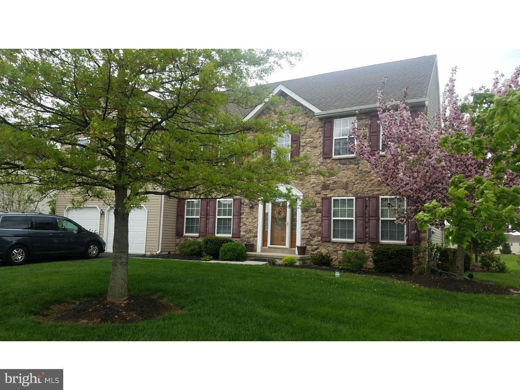 Photo of 1074 Grayson Drive, SOUDERTON, PA 18964 (MLS # PAMC2146878)