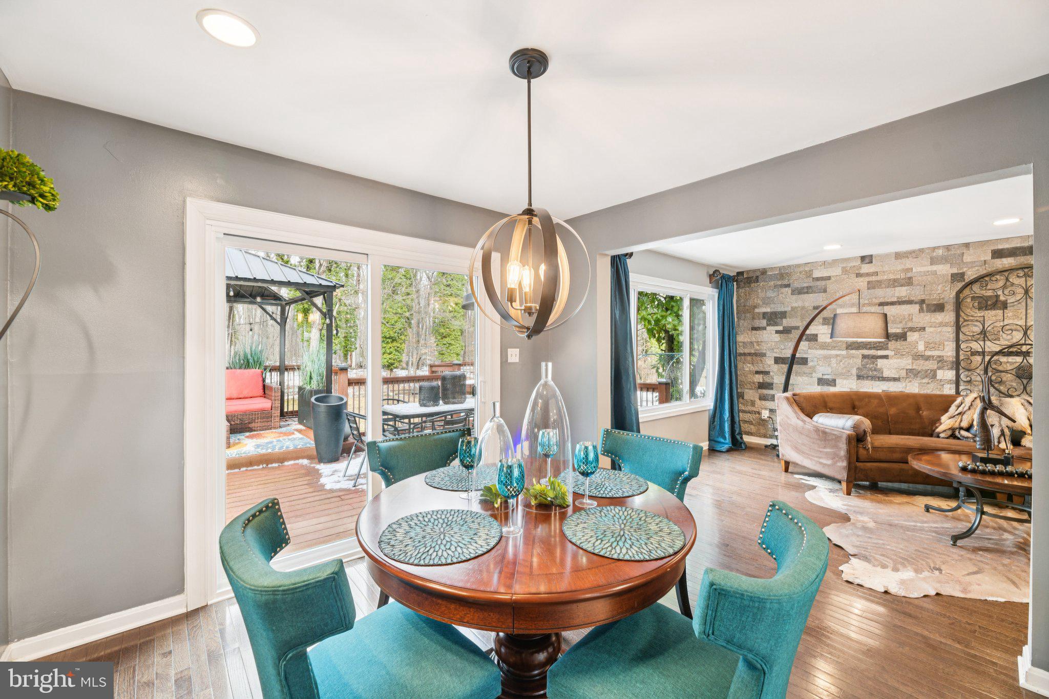 TANTALLON ON THE POTOMAC - Residential