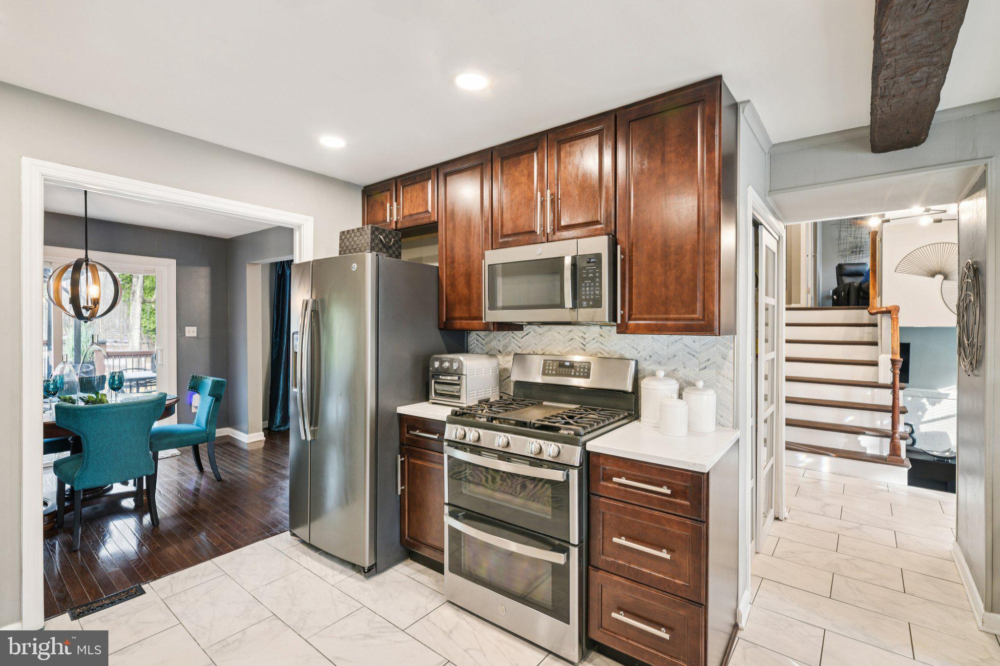 TANTALLON ON THE POTOMAC - Residential