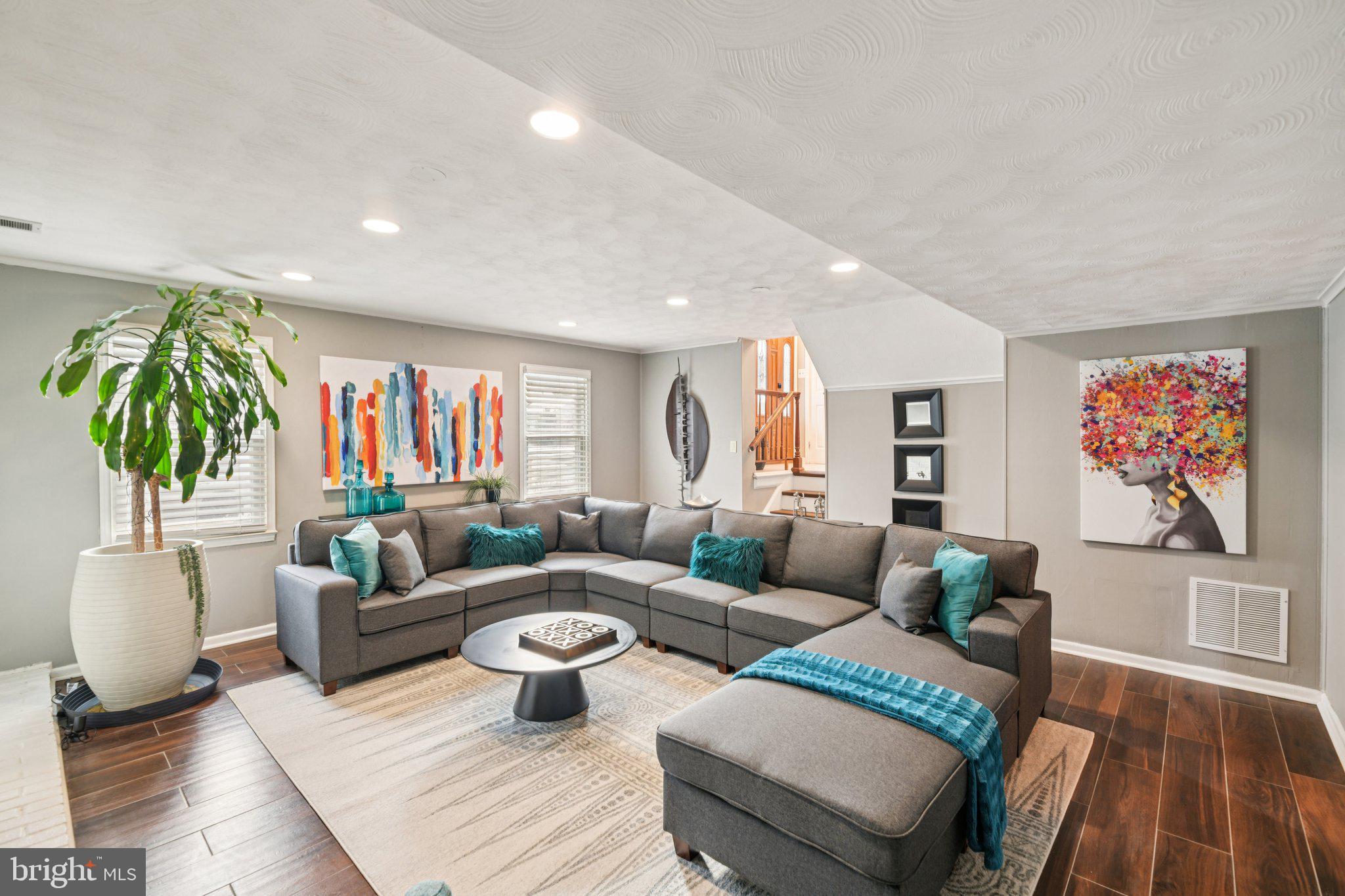 TANTALLON ON THE POTOMAC - Residential