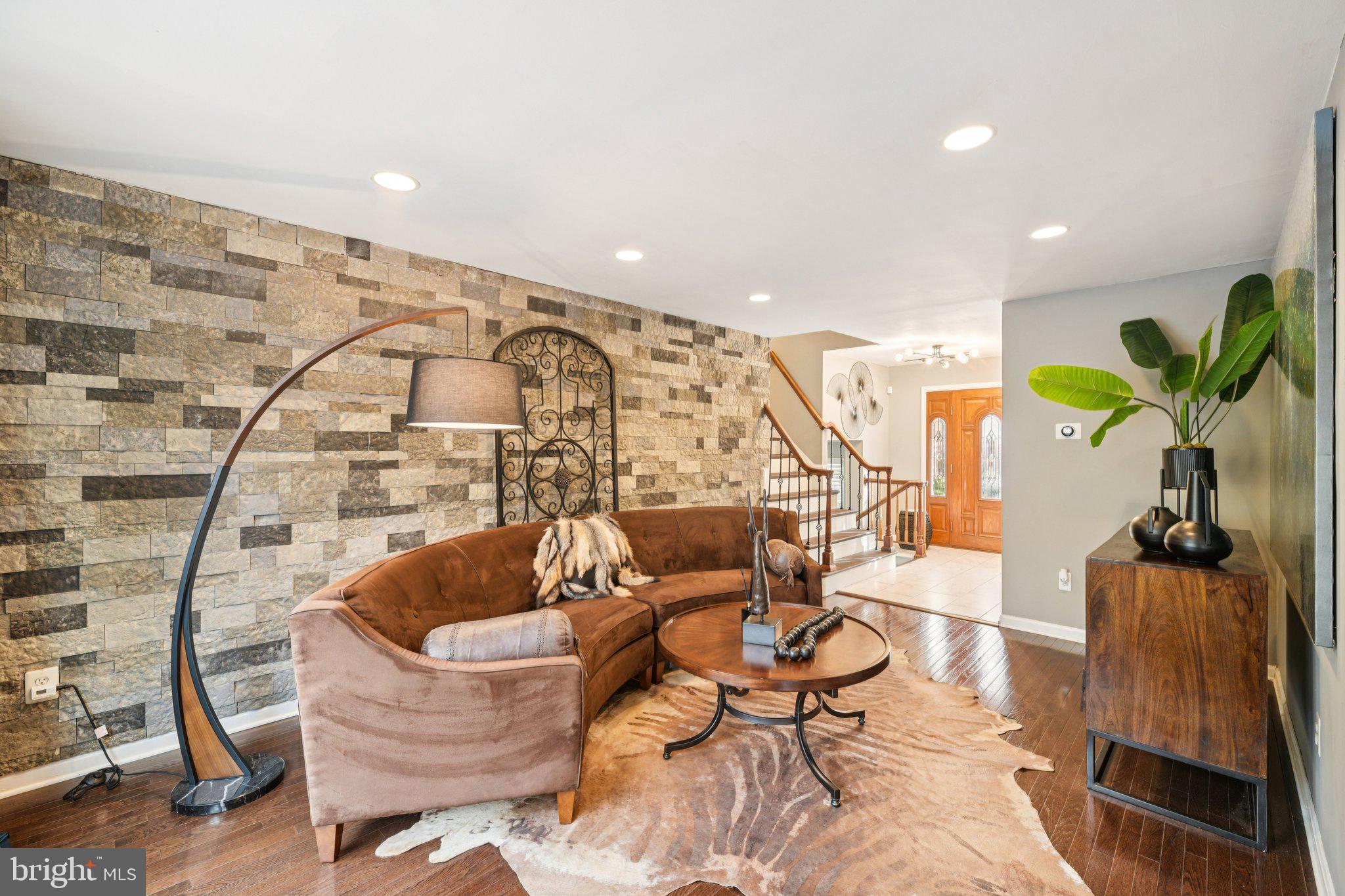 TANTALLON ON THE POTOMAC - Residential