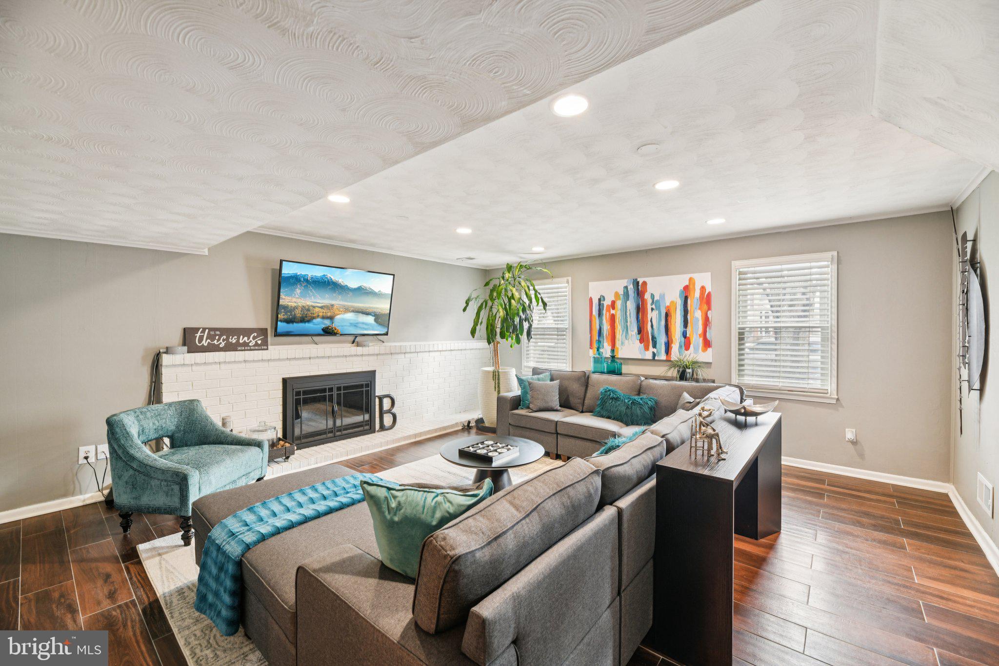 TANTALLON ON THE POTOMAC - Residential