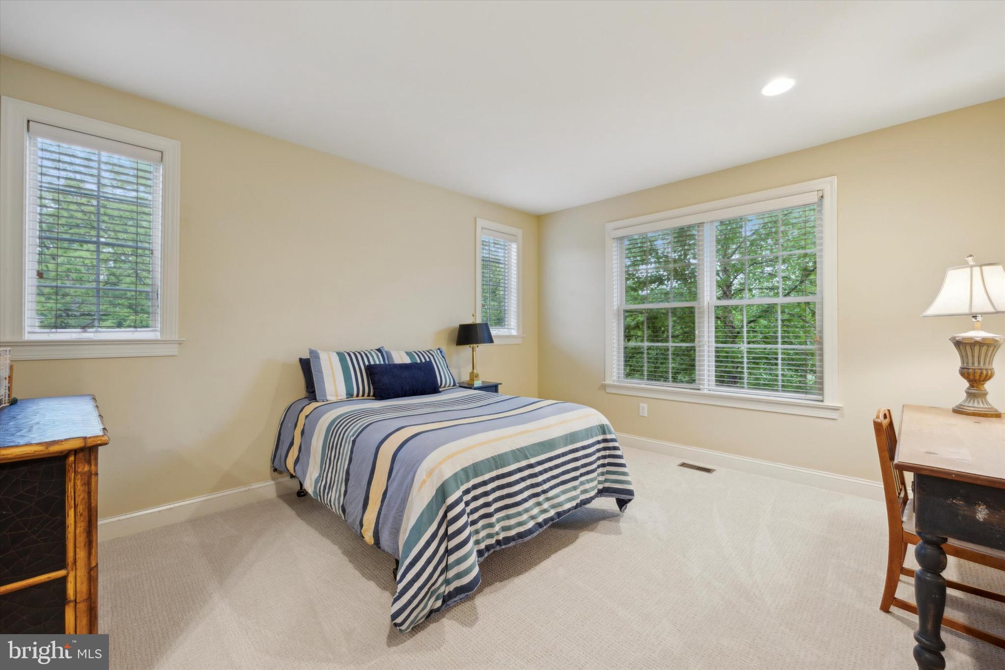 VALLEY PARK - Residential