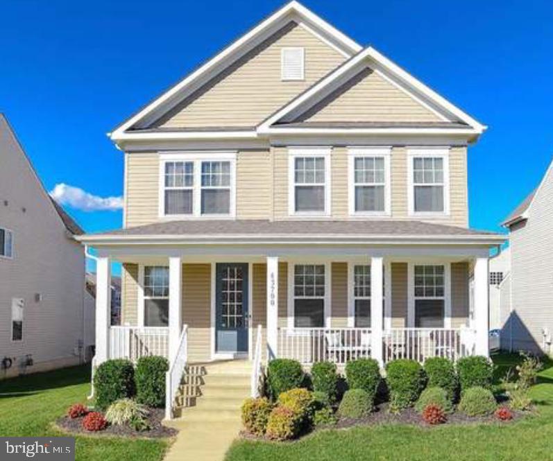Welcome to your dream rental home in St Mary’s County’s most sought-after neighborhood! This charming single-family house offers the perfect blend of comfort, convenience, and community living. Featuring large rooms, modern finishes, and an open floor plan, this home is designed for both relaxation and entertainment.
Enjoy your morning coffee in the sunny, on your deck or unwind in the cozy living areas that are perfect for family gatherings. The master suite is a true retreat, with ample closet space and a spacious en-suite bathroom.
But that’s not all! As a resident, you’ll have access to fantastic community amenities, including a swimming pool, perfect for cooling off on those warm days or enjoying a relaxing swim.
Located just minutes from shopping, dining, and top-rated schools, this home offers the ideal balance of tranquility and convenience. Don’t miss out on this incredible opportunity—schedule a tour today!
Home available August 1, 2025