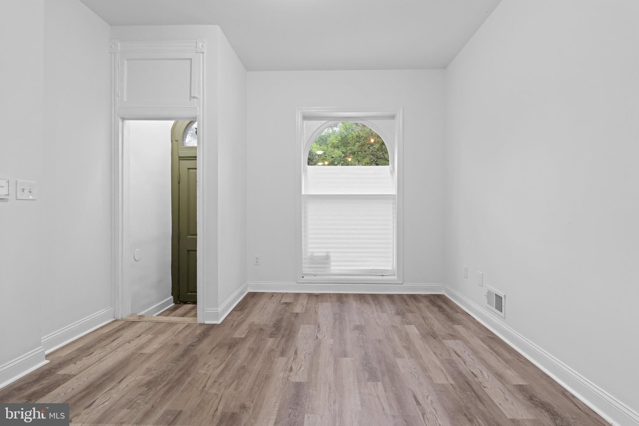 MILTON-MONTFORD - Residential