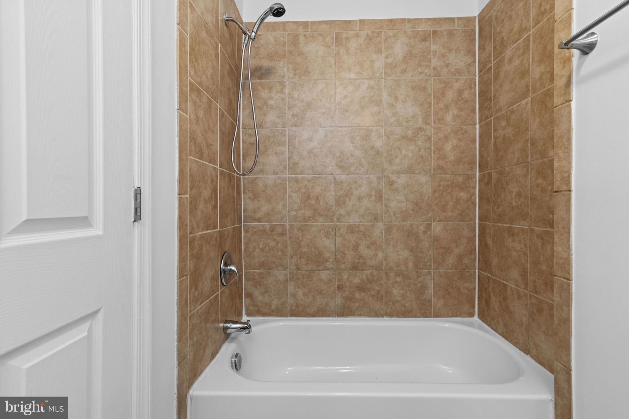 MILTON-MONTFORD - Residential