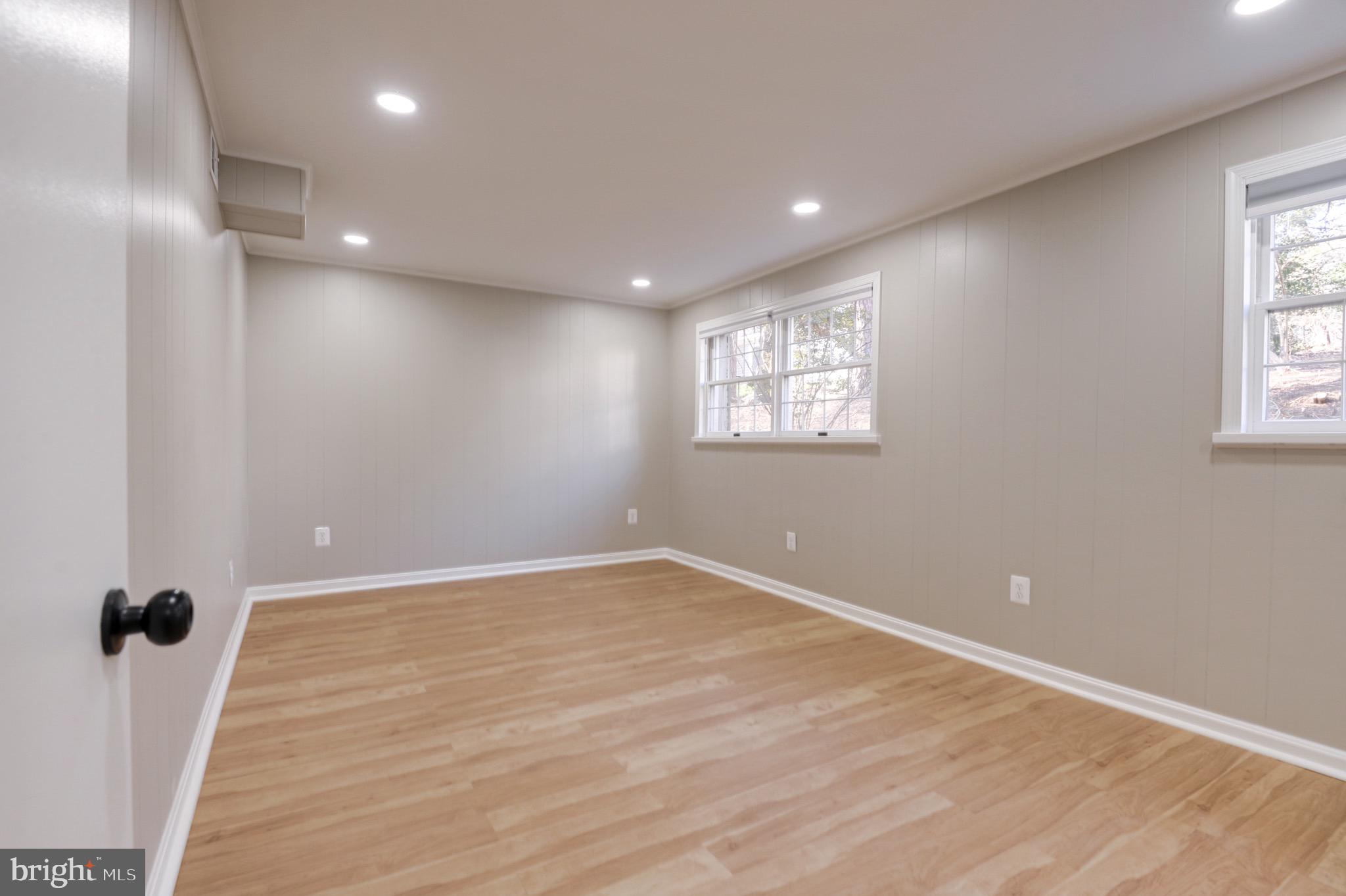 RESTON - Residential Lease