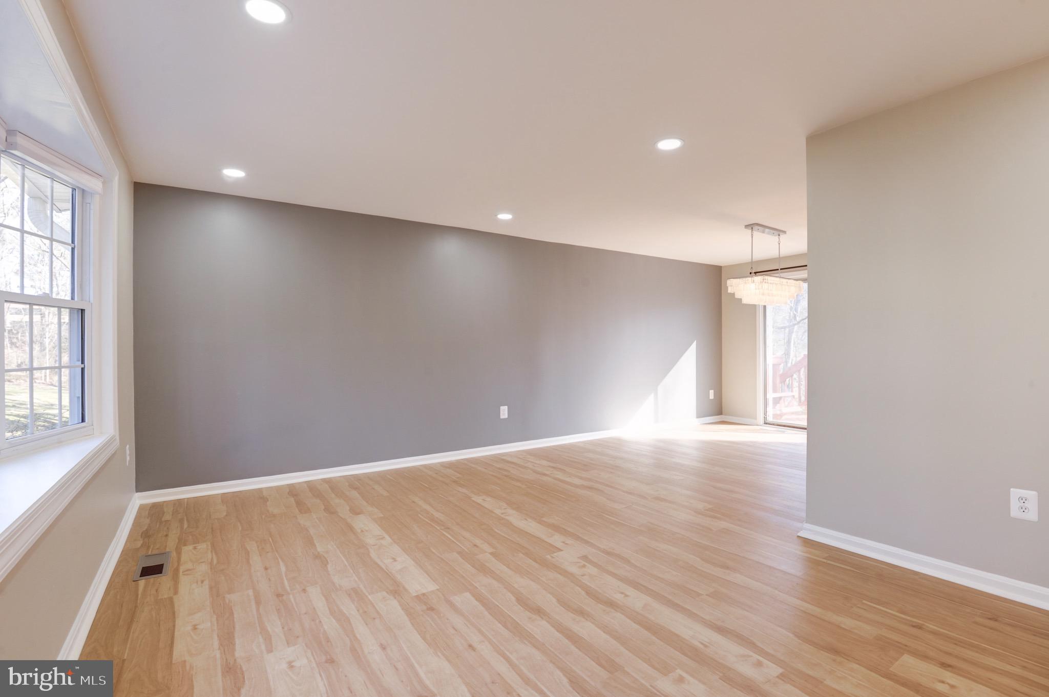 RESTON - Residential Lease