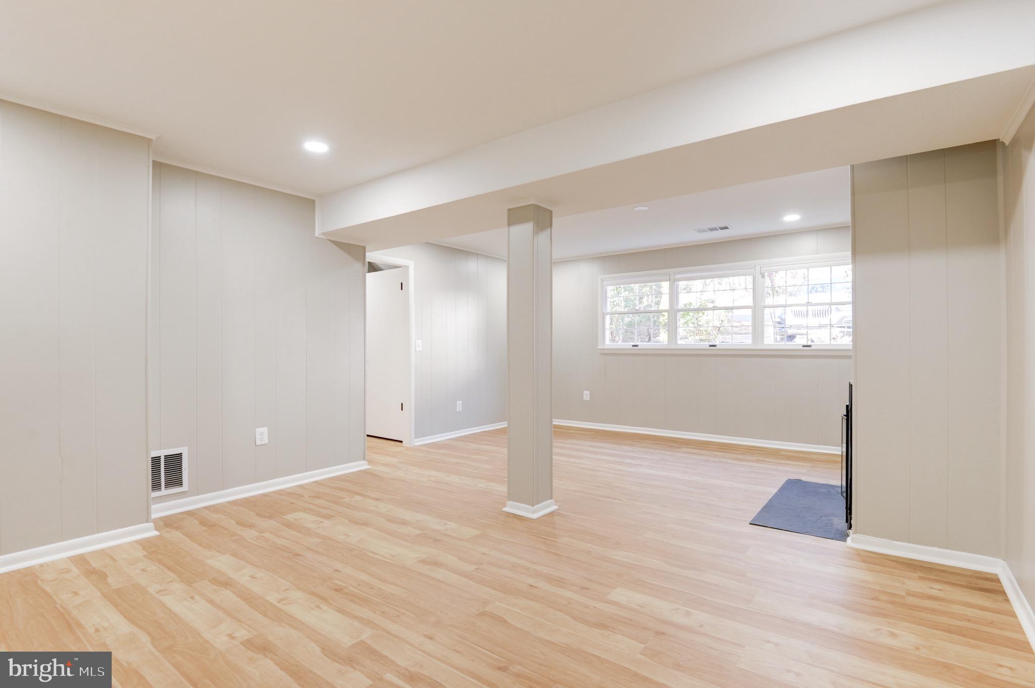 RESTON - Residential Lease