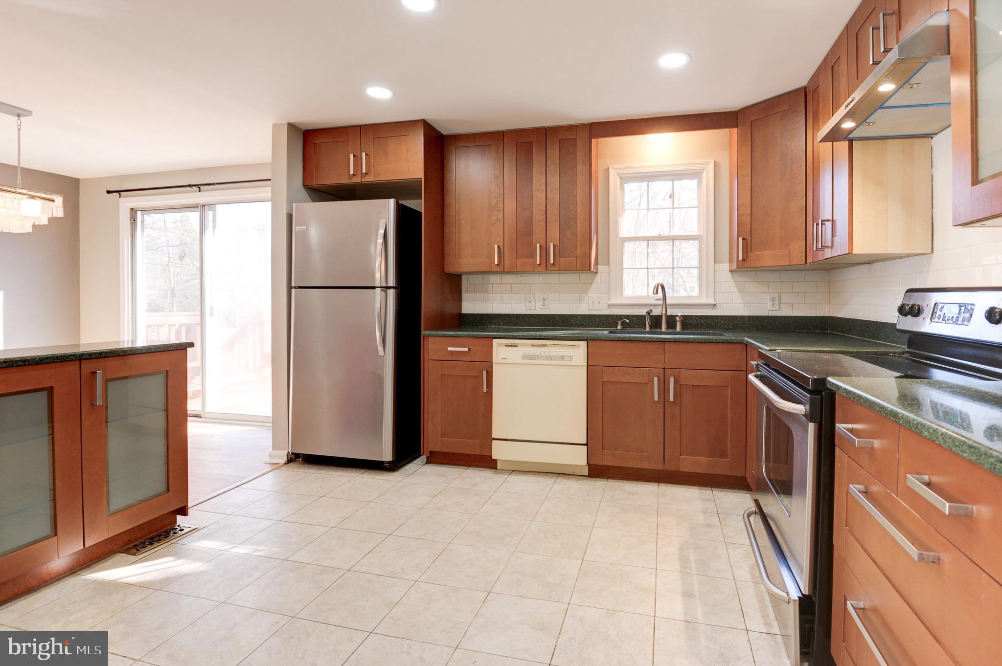 RESTON - Residential Lease