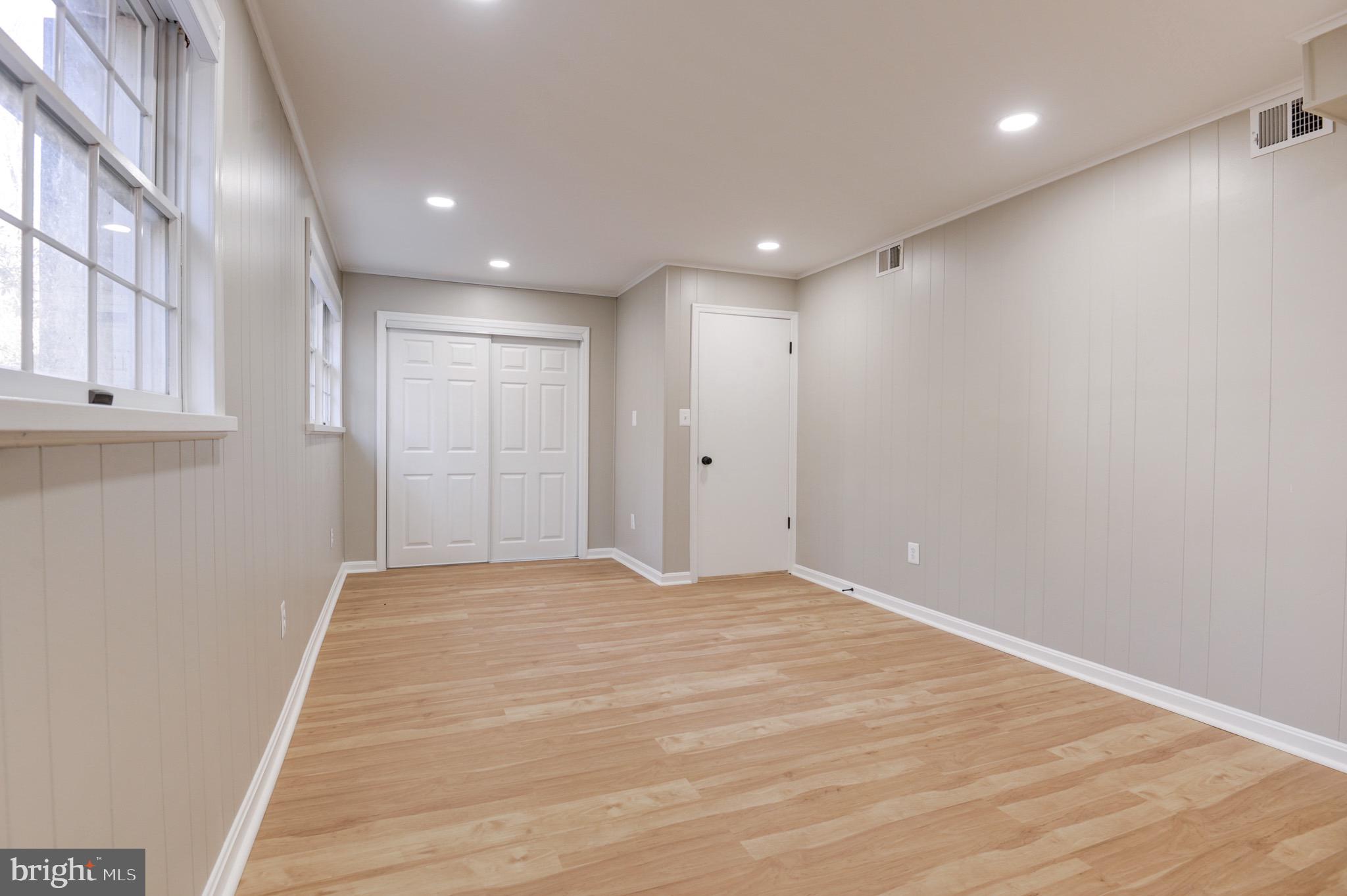 RESTON - Residential Lease