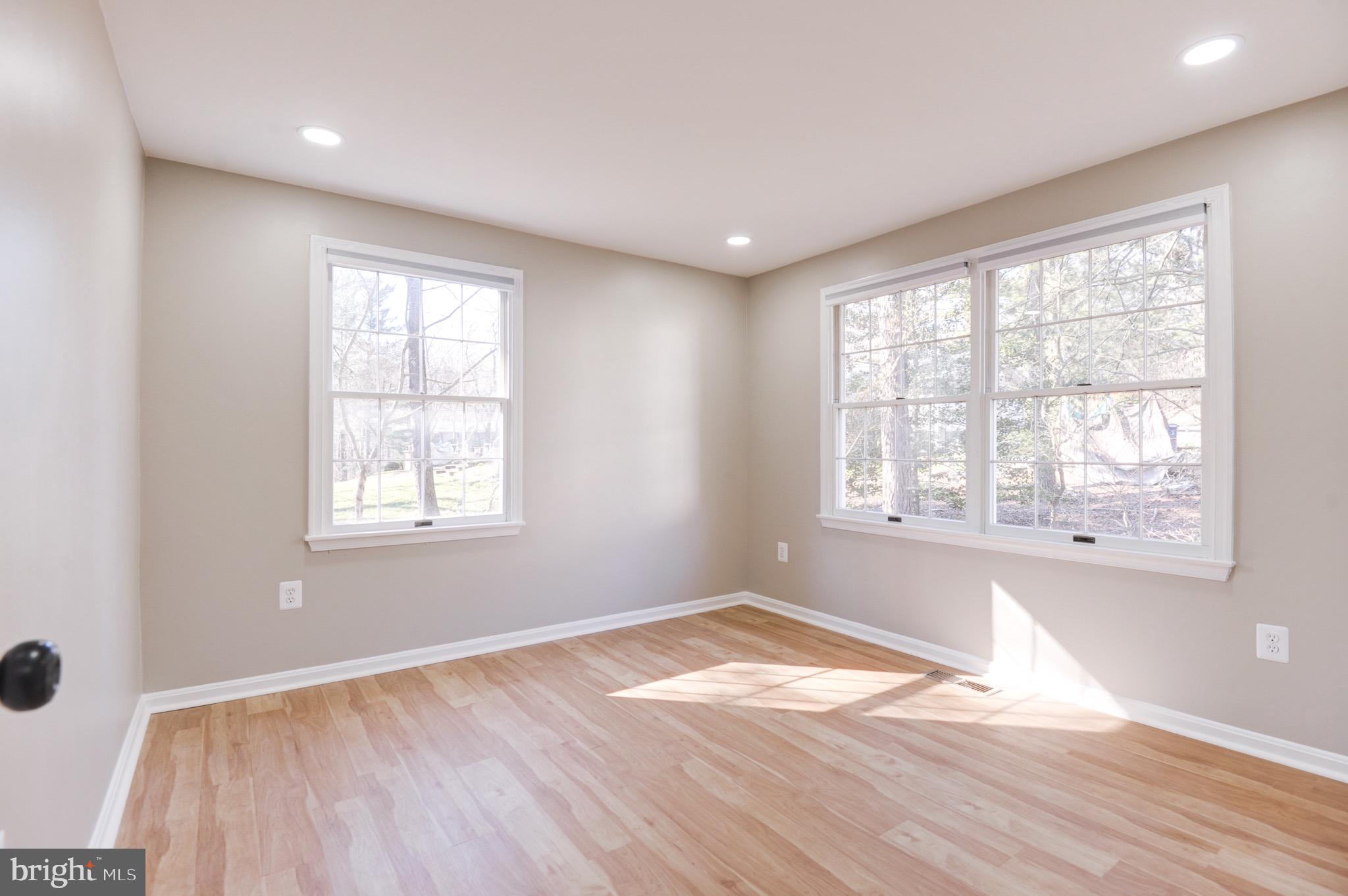 RESTON - Residential Lease