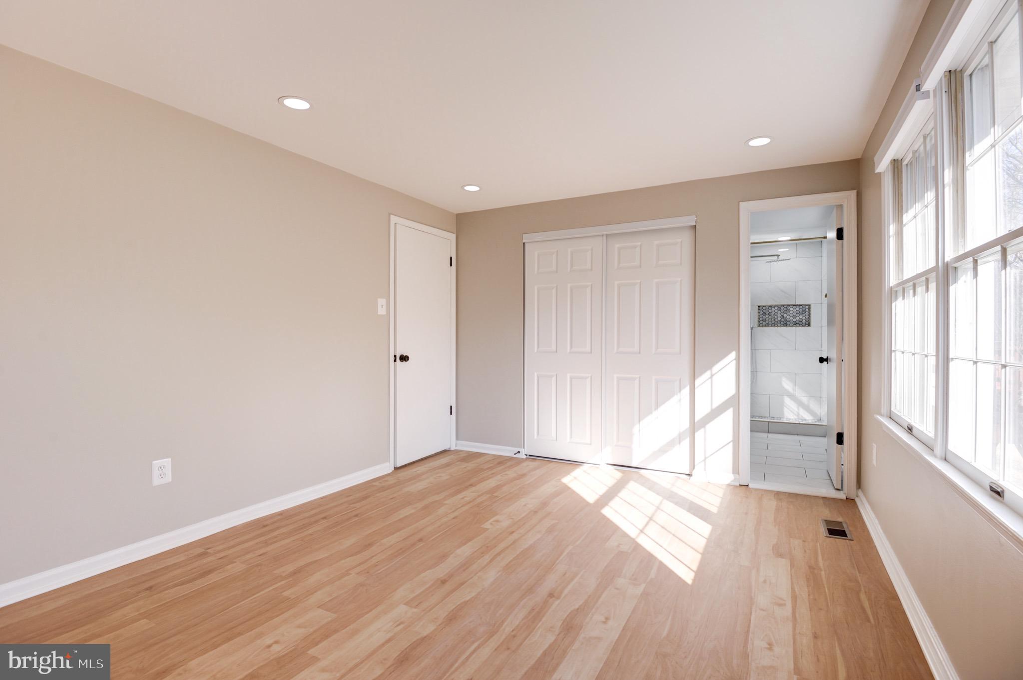 RESTON - Residential Lease